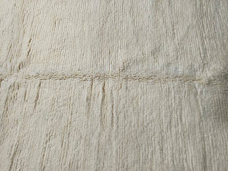 Handcrafted Boujaad rug 200cm x 300cm