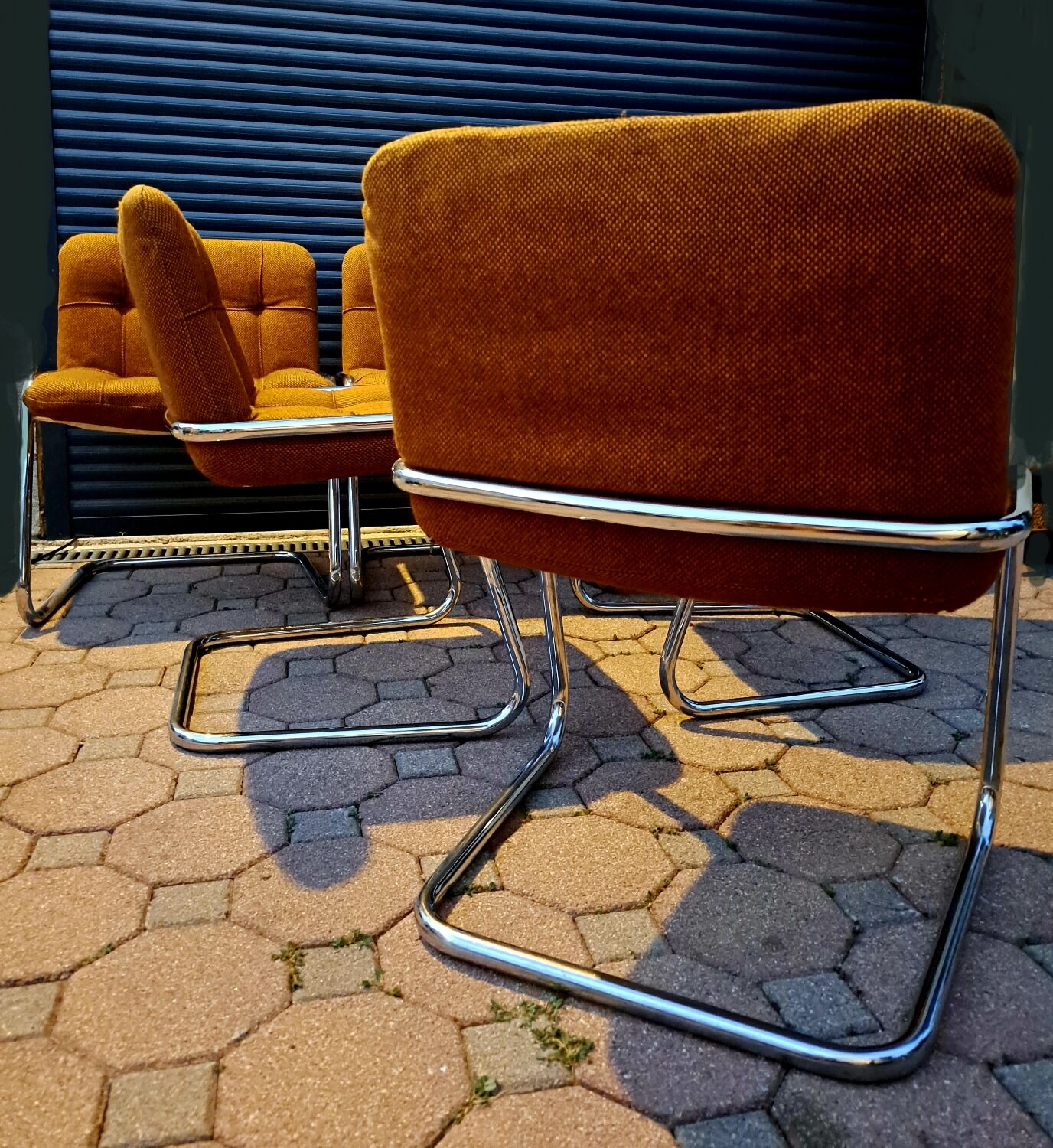 Suite of 6 armchairs airborne storm yves christin

1970's
