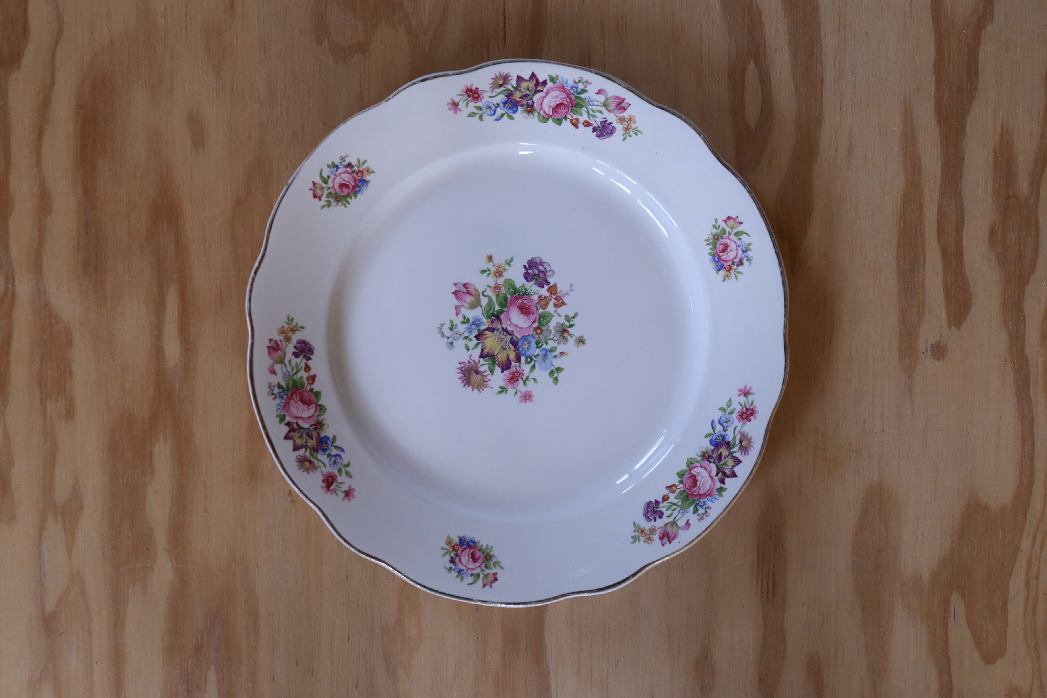 6 vintage floral plates Digoin & Sarreguemine