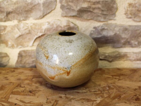 Vase en grès émaillé par Daniel de Montmollin