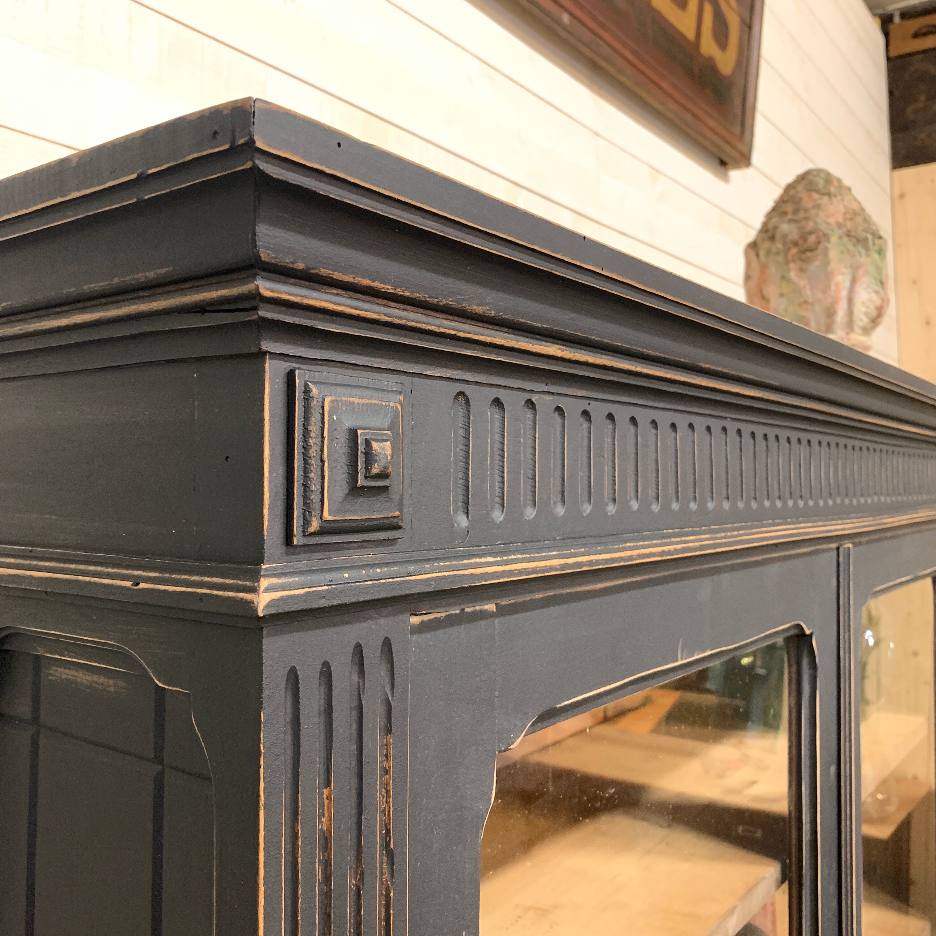 Vaisselier 1930 patinated black