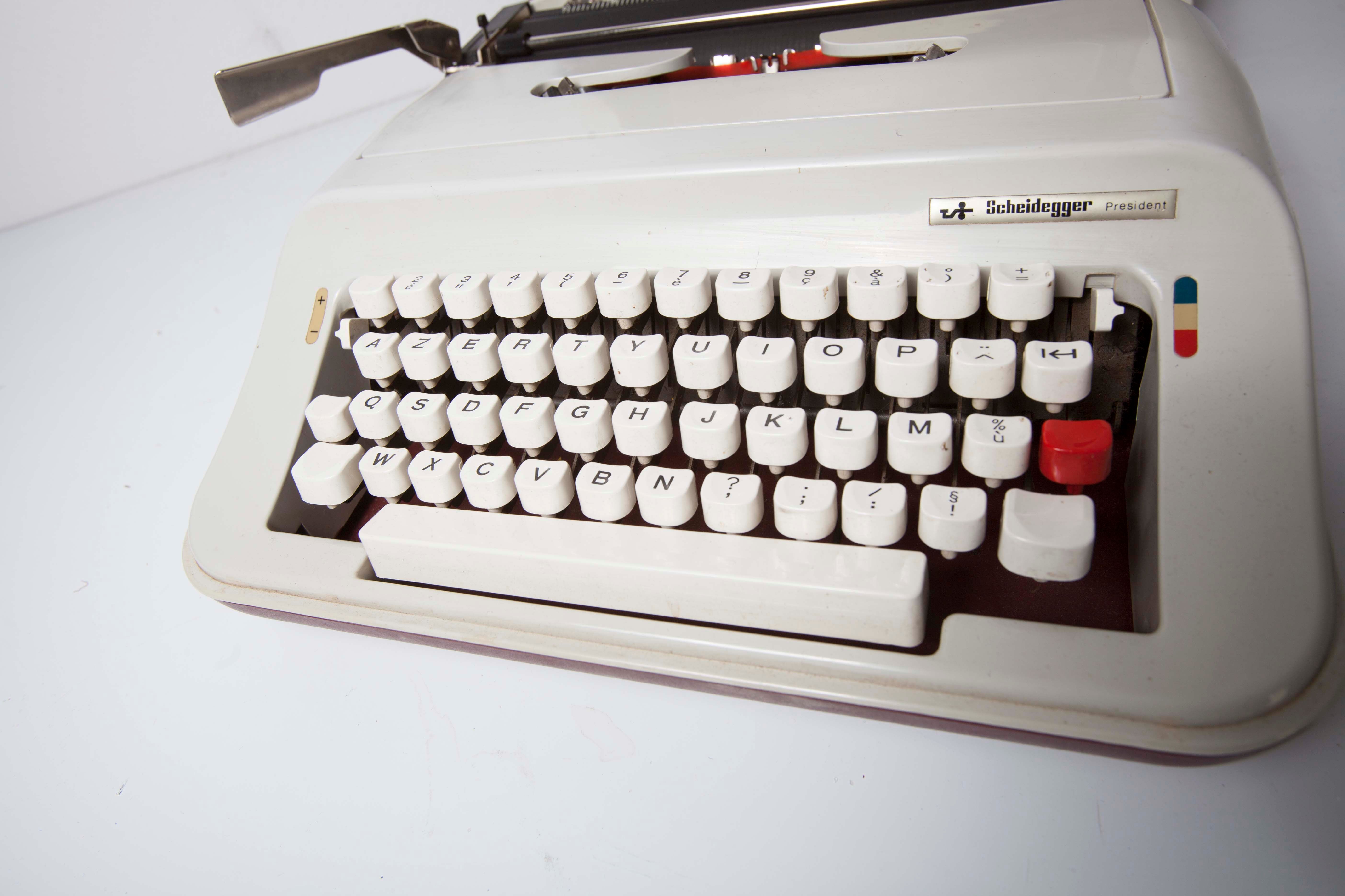 Sheidegger typewriter President by Olivetti