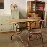 Bistro table