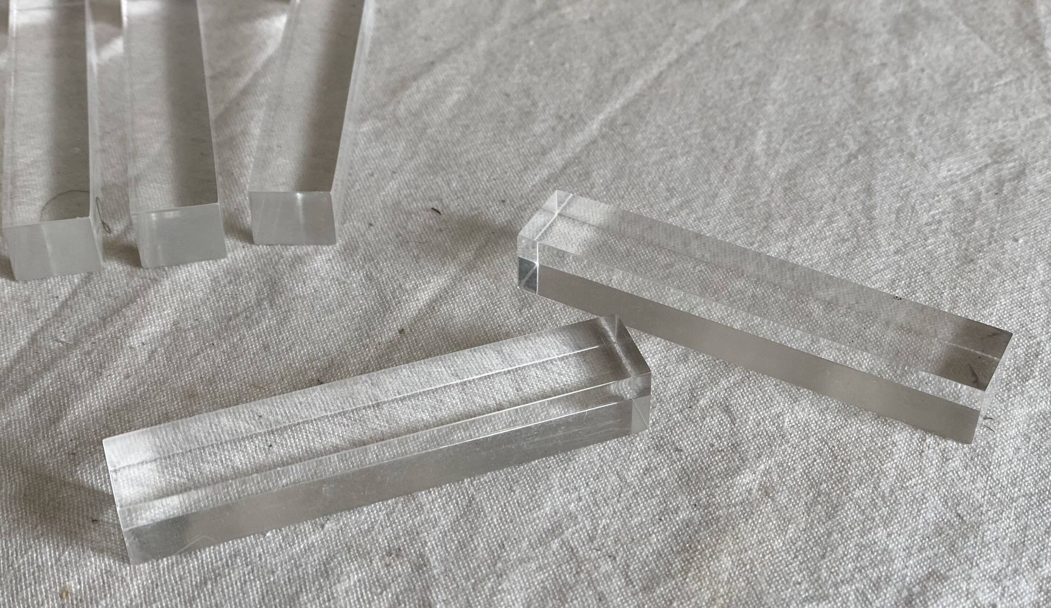 Set of 6 modernist plexiglass knife rests vintage 1970s