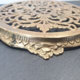 Dessous de plat en laiton style rococo