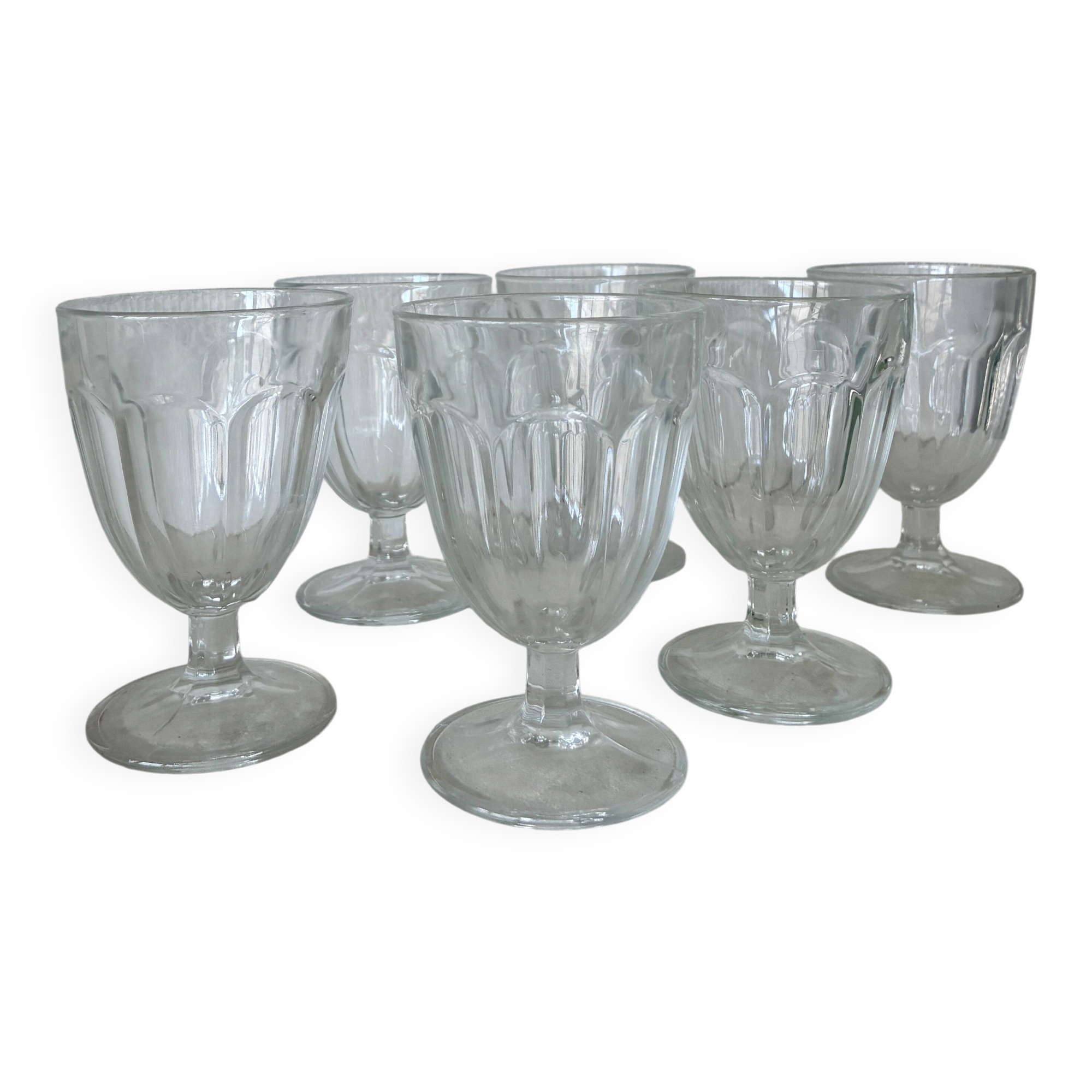 Many faceted glasses