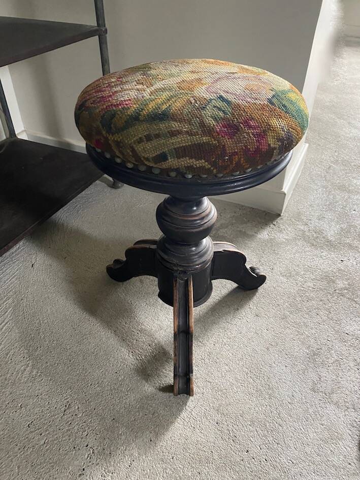 Piano stool from the early 20th century.
