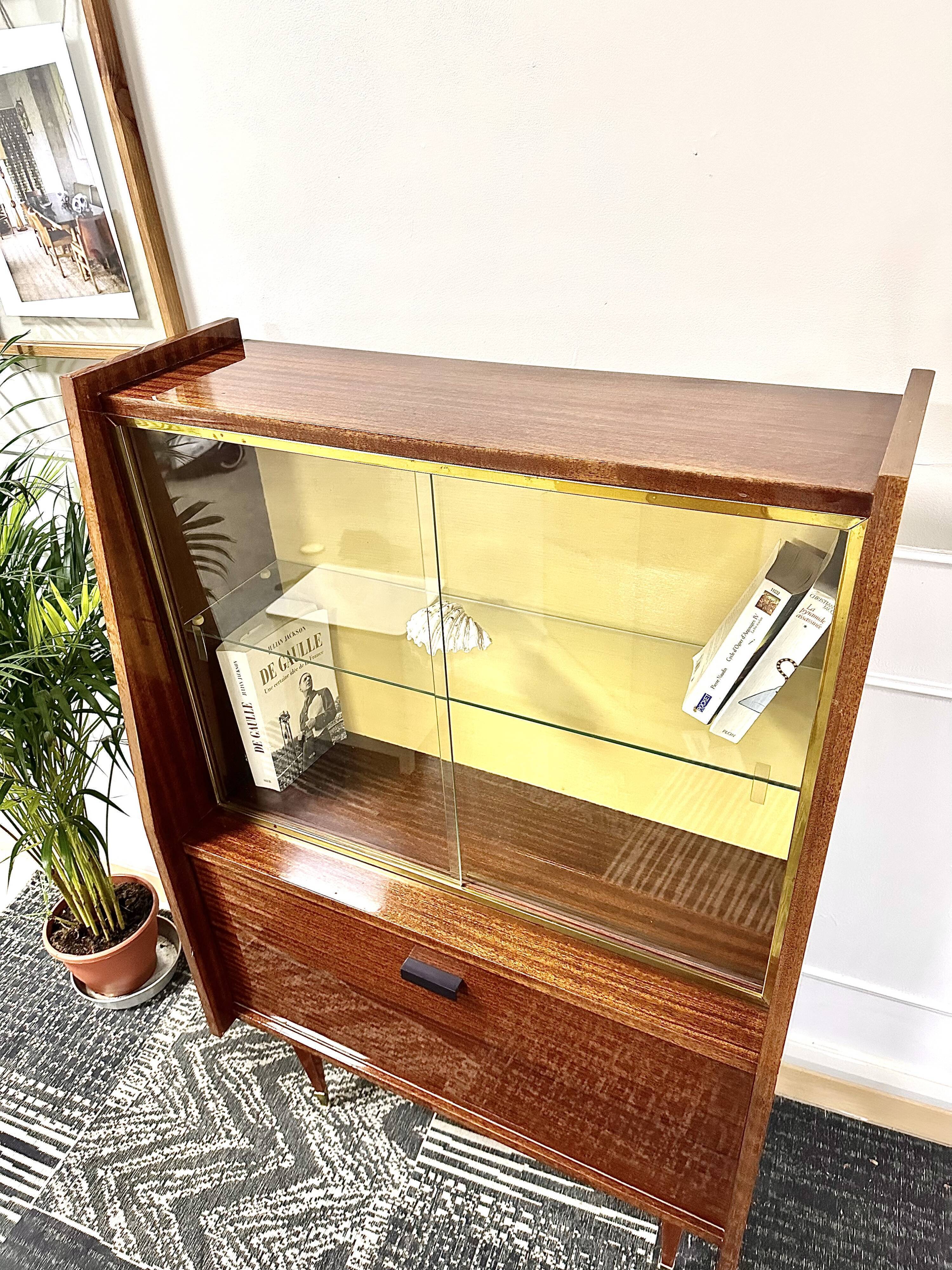 Vintage showcase, storage unit