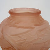 Art deco ball vase in pink glass paste with bird decoration