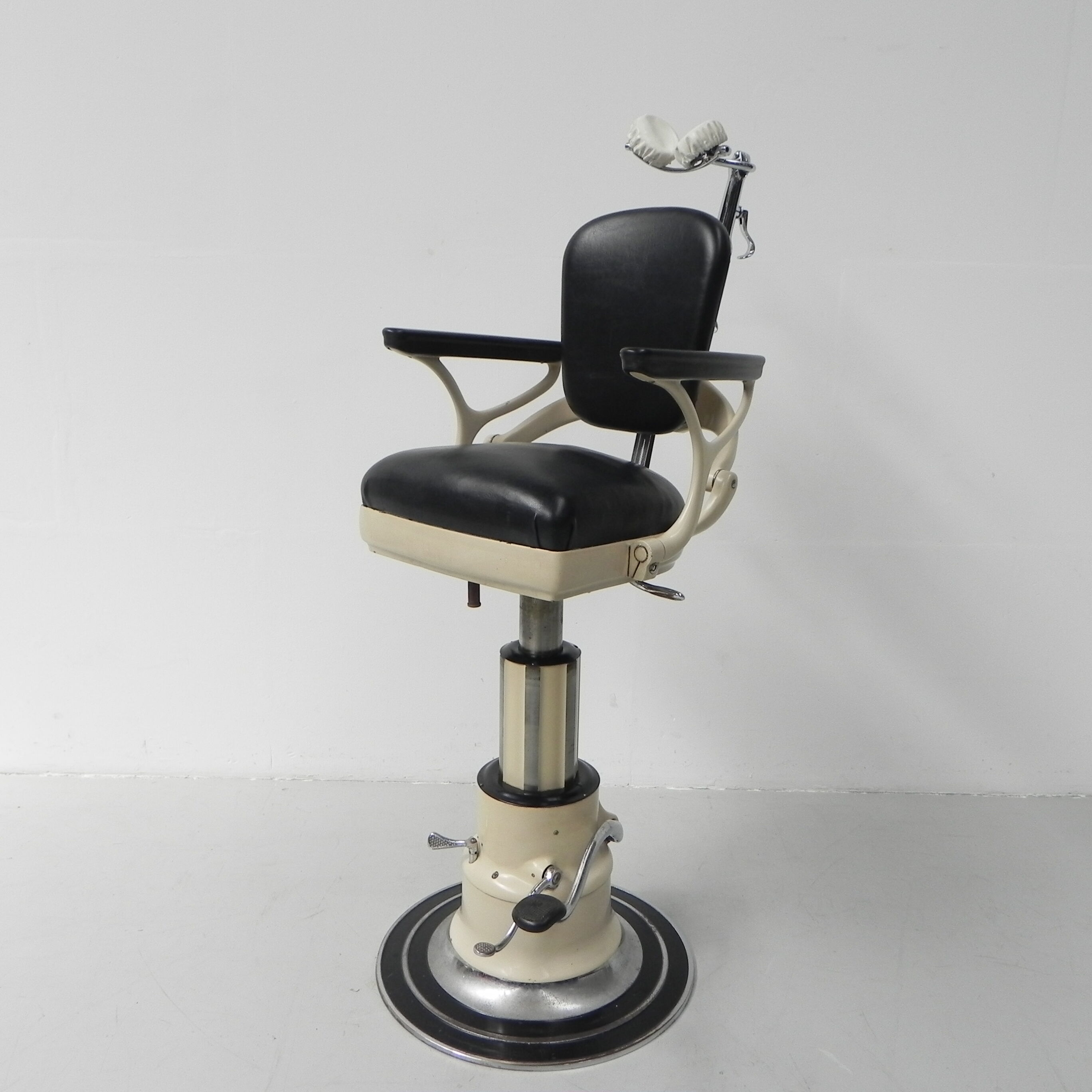 Cast iron dental chair Ritter