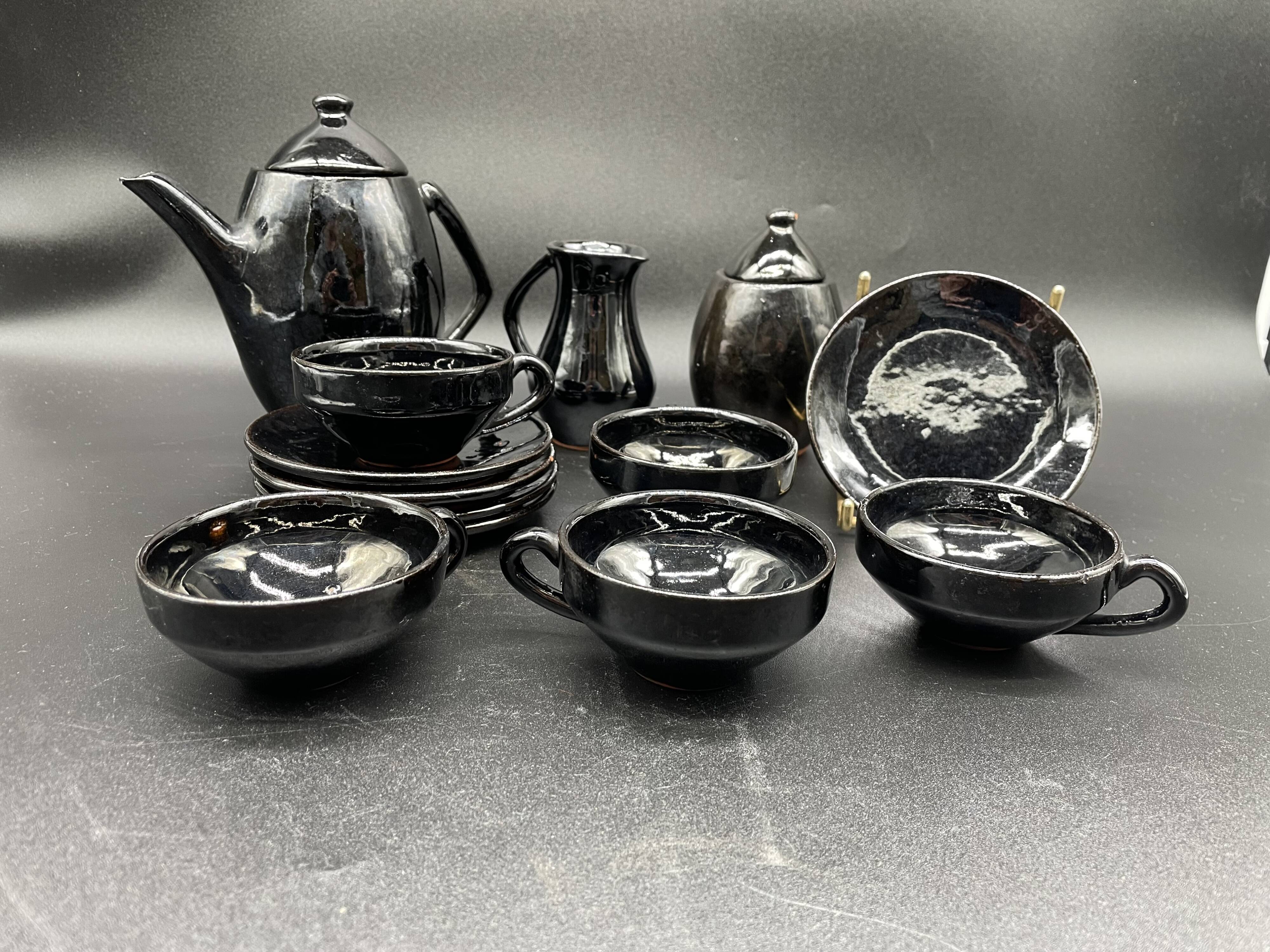 Brutalist black ceramic coffee service – Modernist design