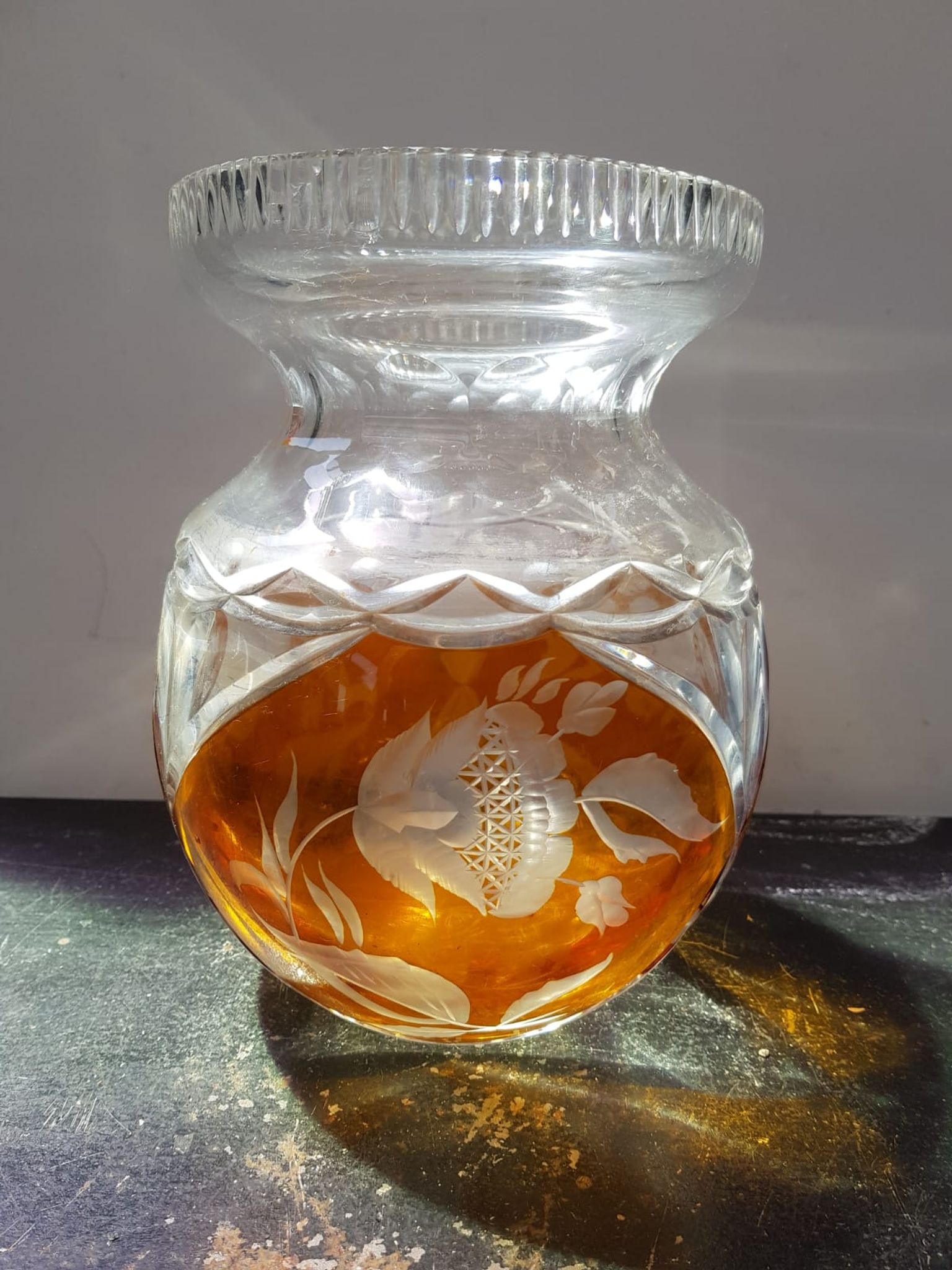 Ancien Vase Cristal Taillé Transparent & Orange Décor Fleurs Vintage