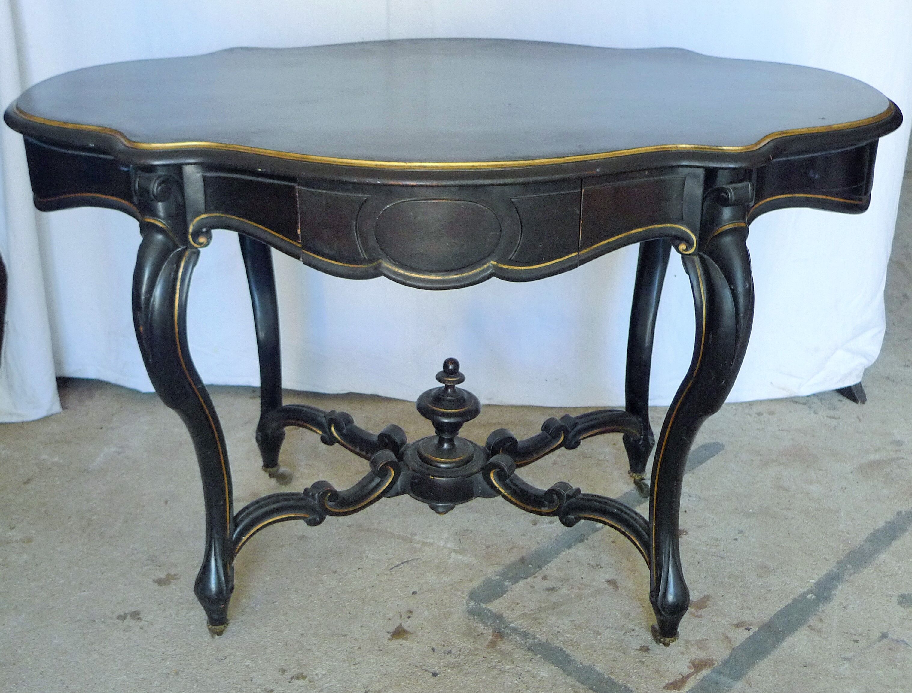 Blackened pear middle table