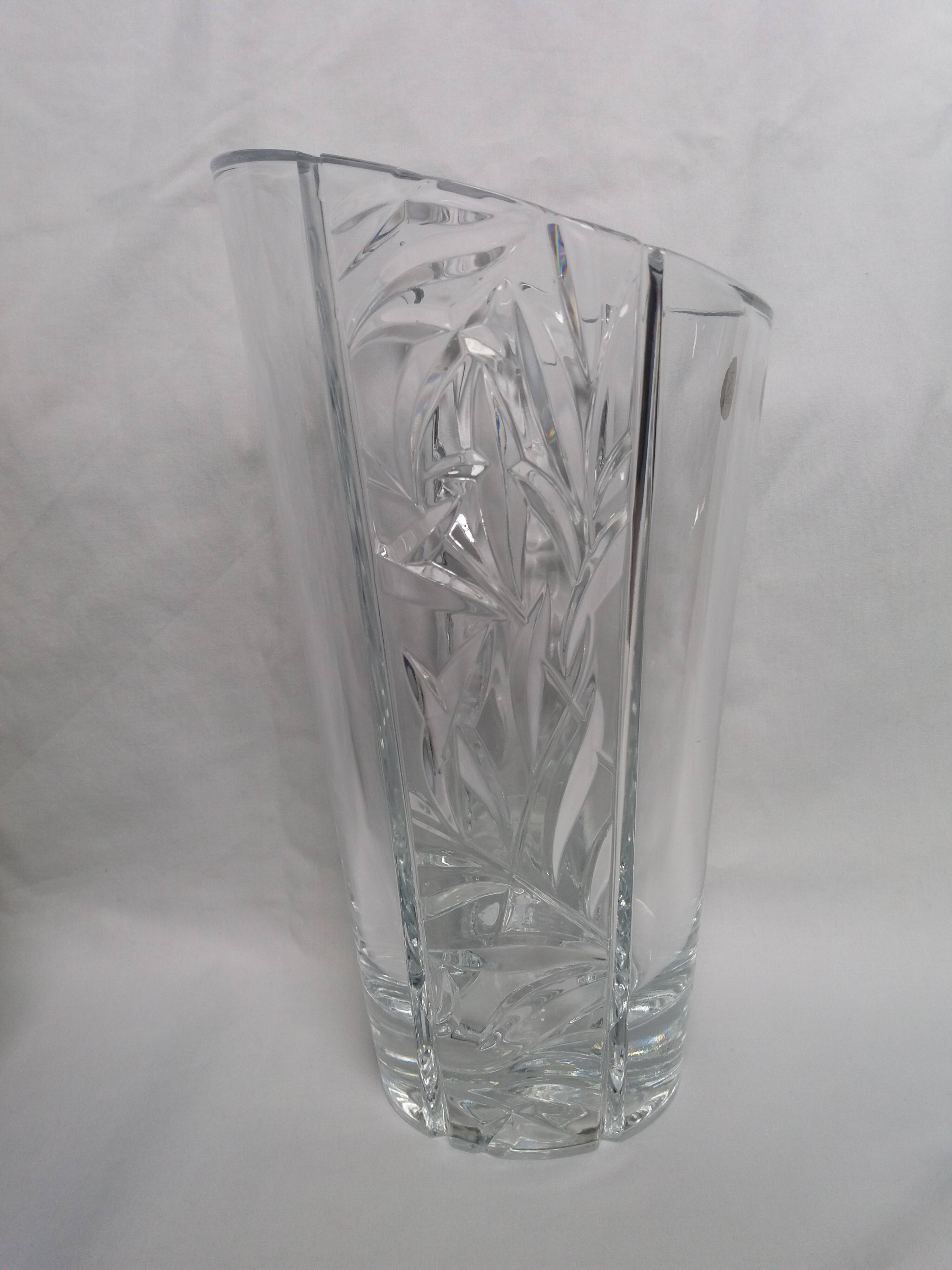Arques crystal vase