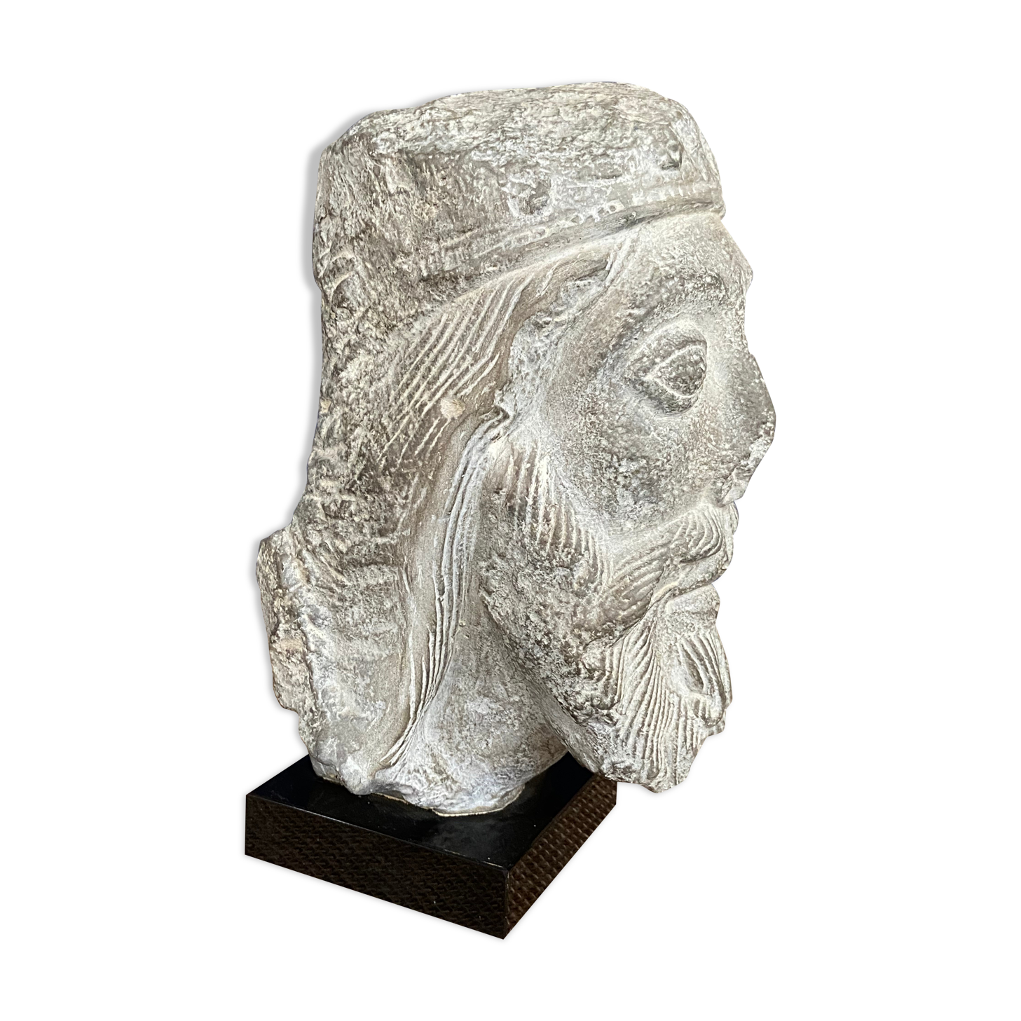 Face sculpture/Louvre museum