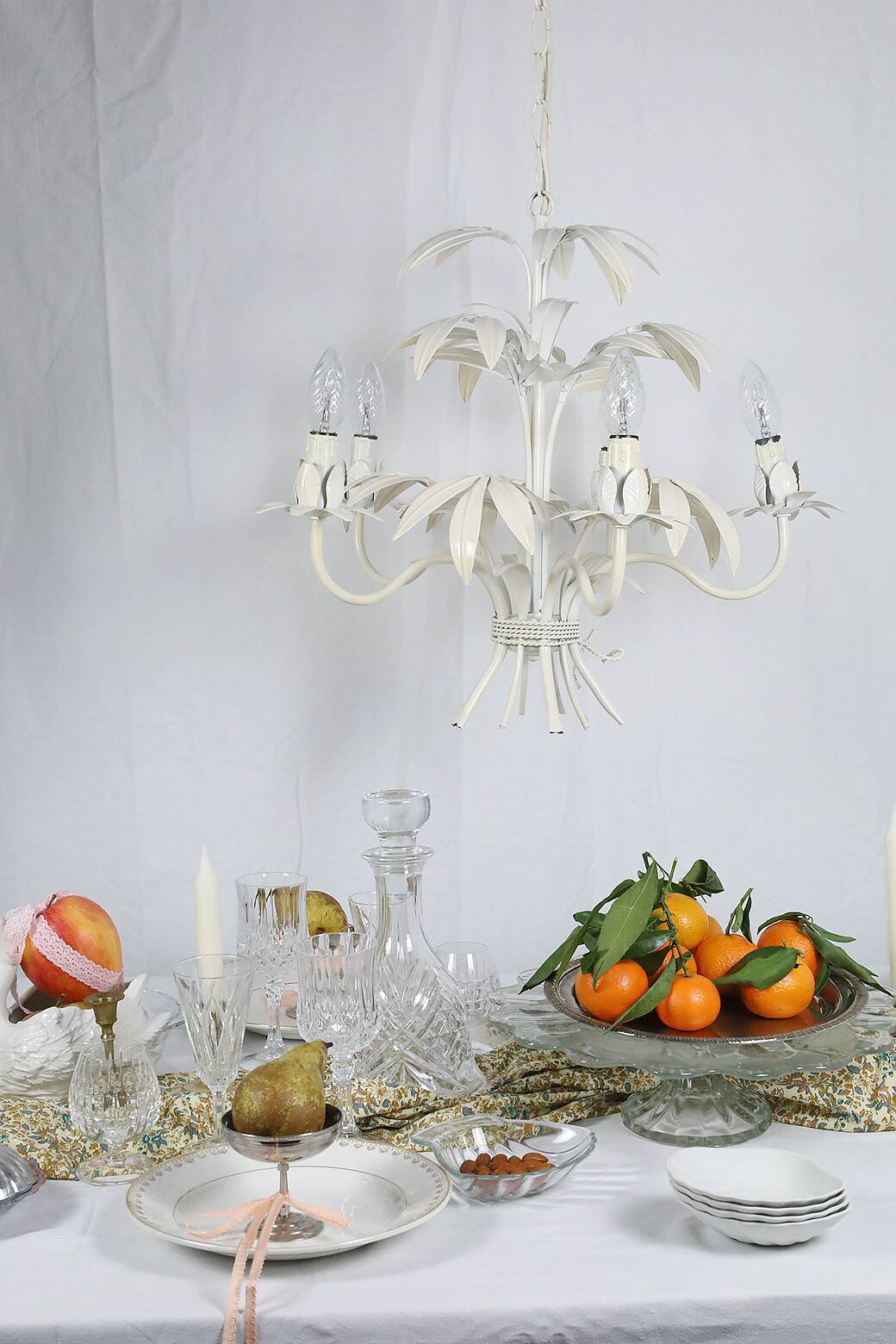 Lustre en tôle peint - décor feuillage