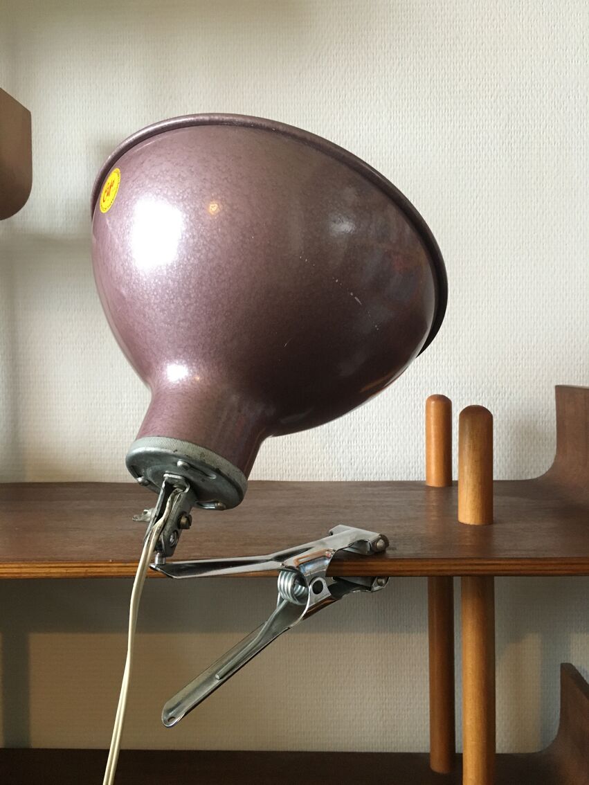 Pince industrielle vintage sur lampe 1950