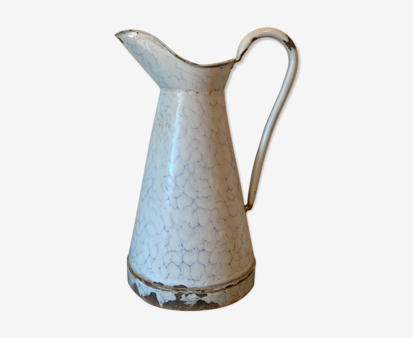 Enamelled metal pot