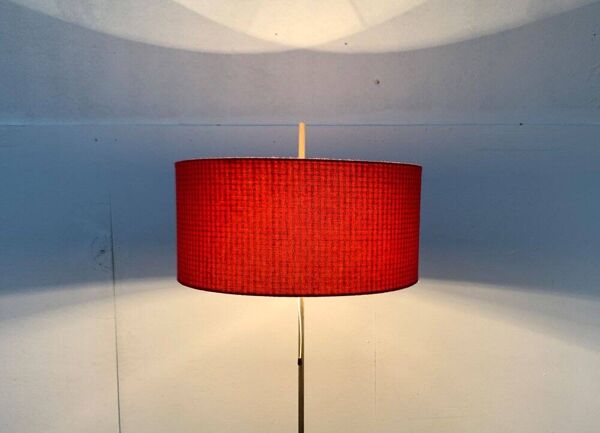 Lampadaire minimaliste allemand du milieu du siècle par Kaiser Idell / Kaiser Leuchten, années 1960