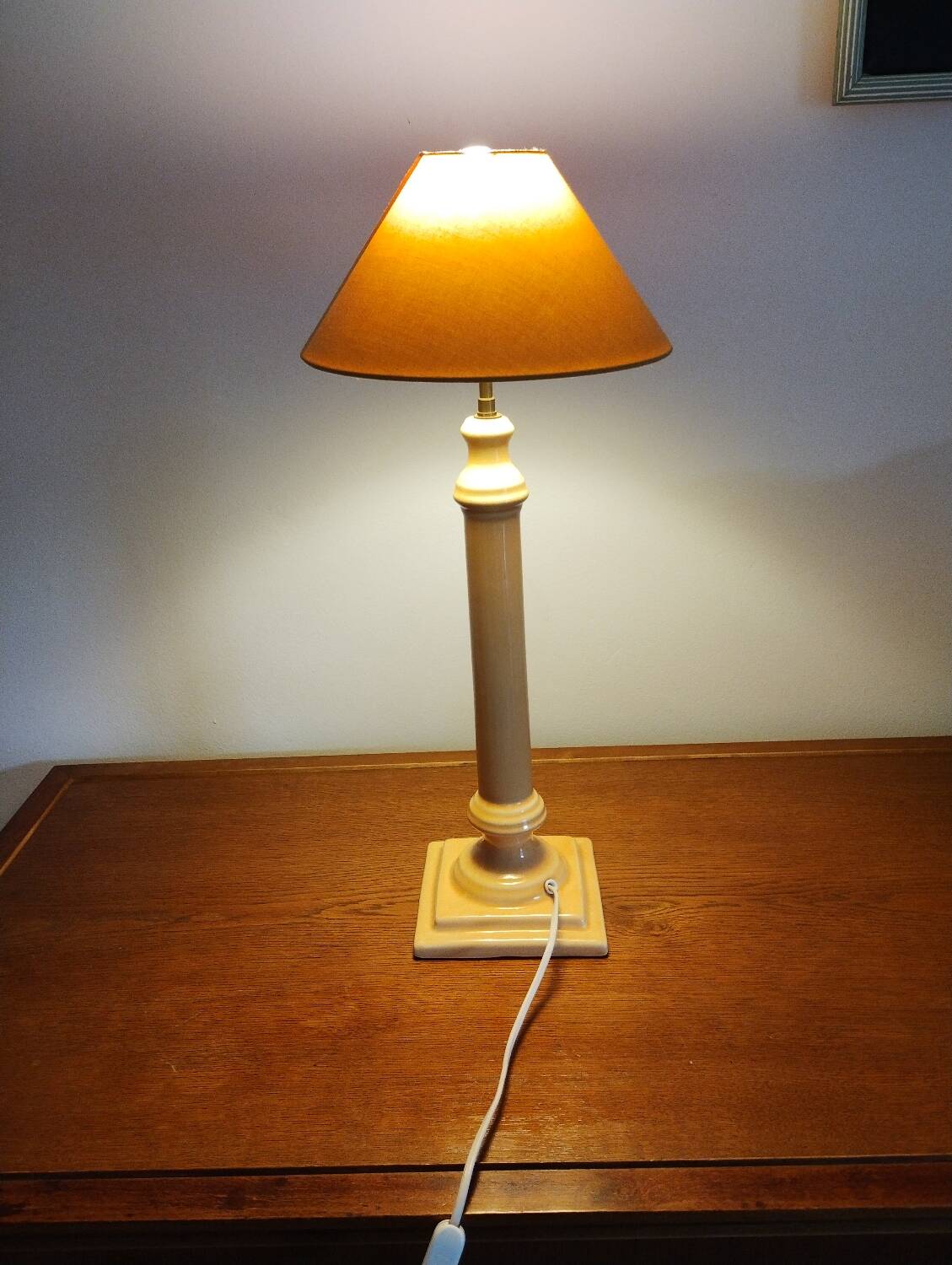 Ceramic lamp