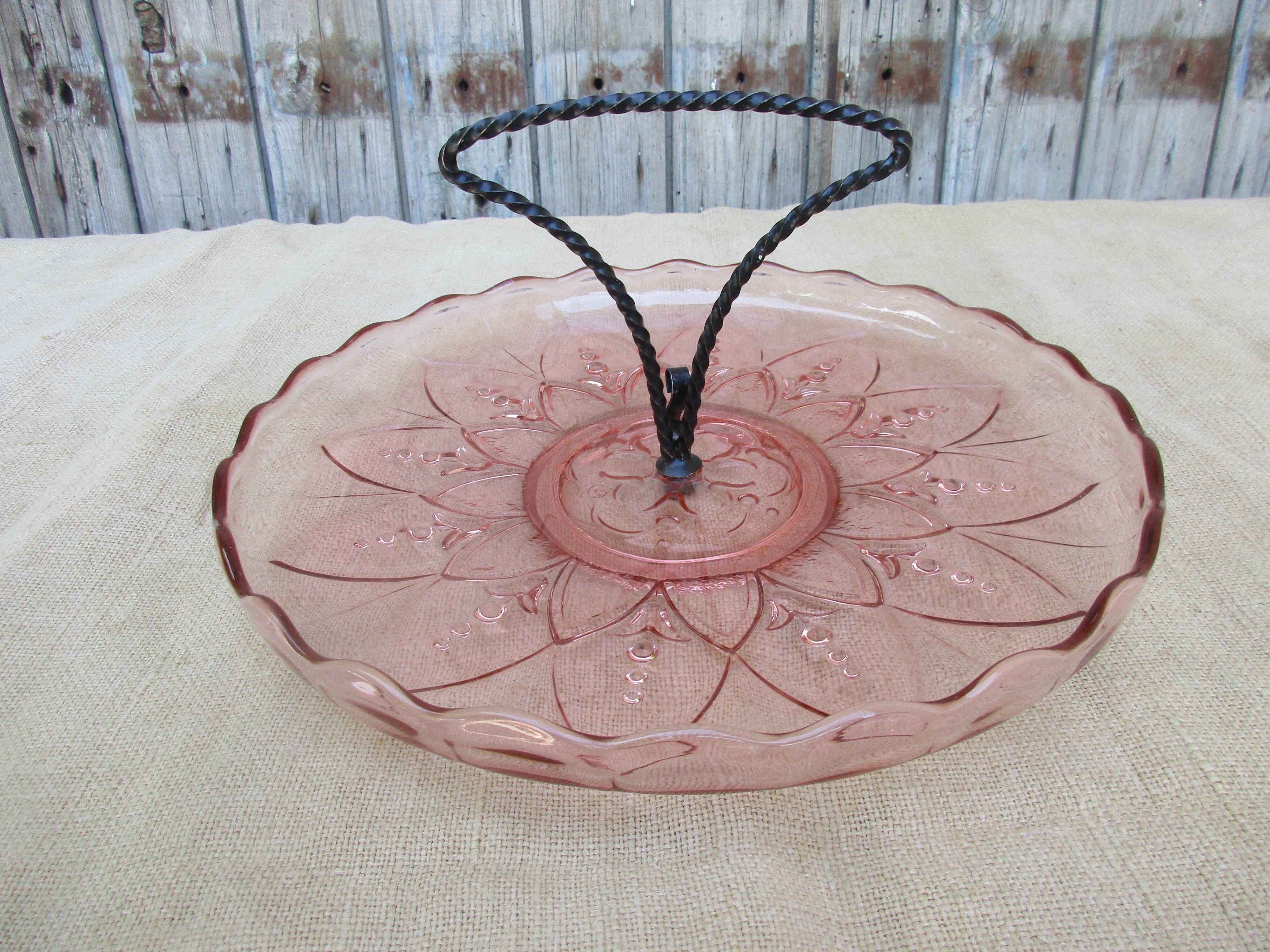 Pink glass-sided dish