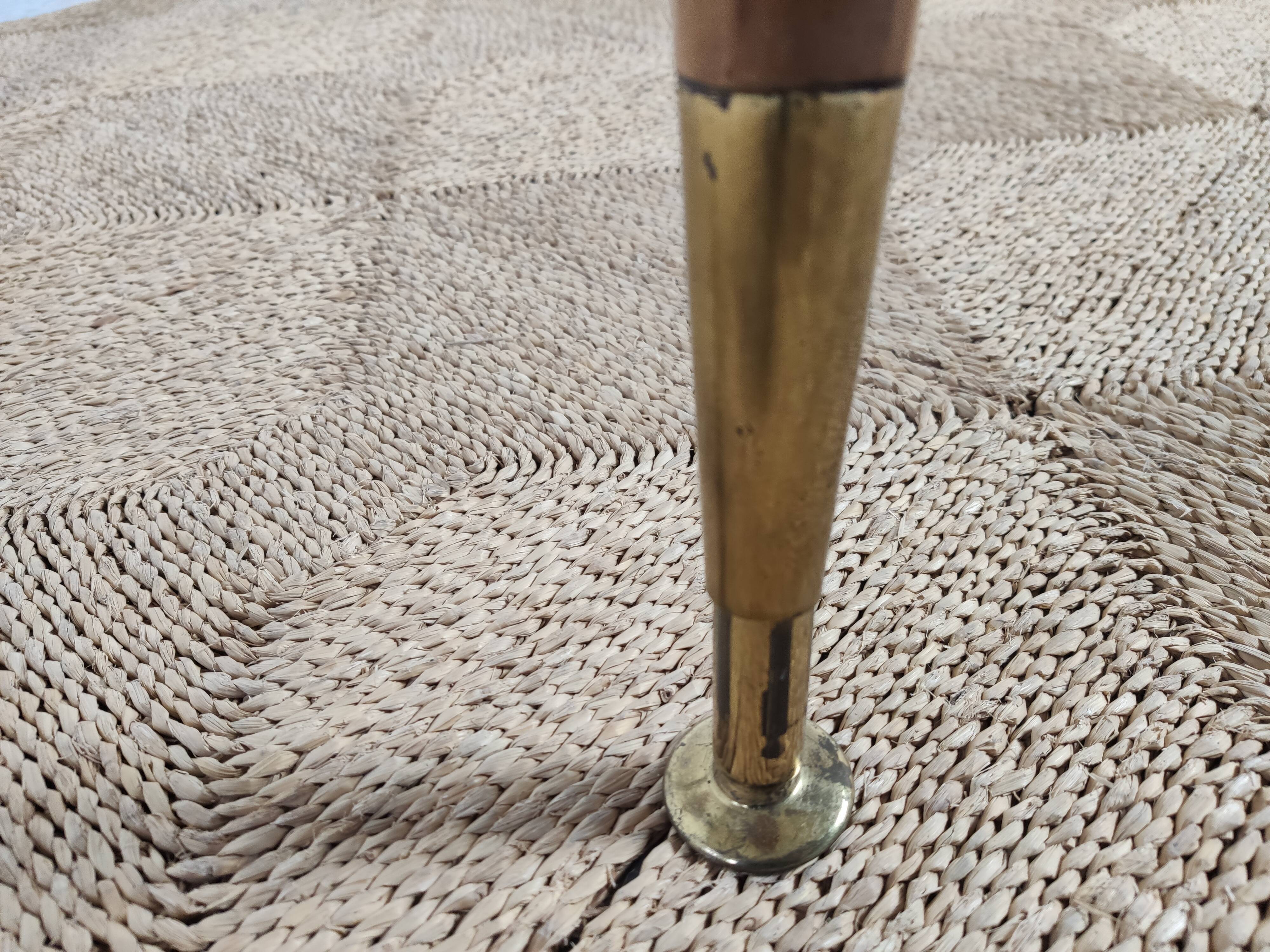 Adjustable vintage table with formica extension cords