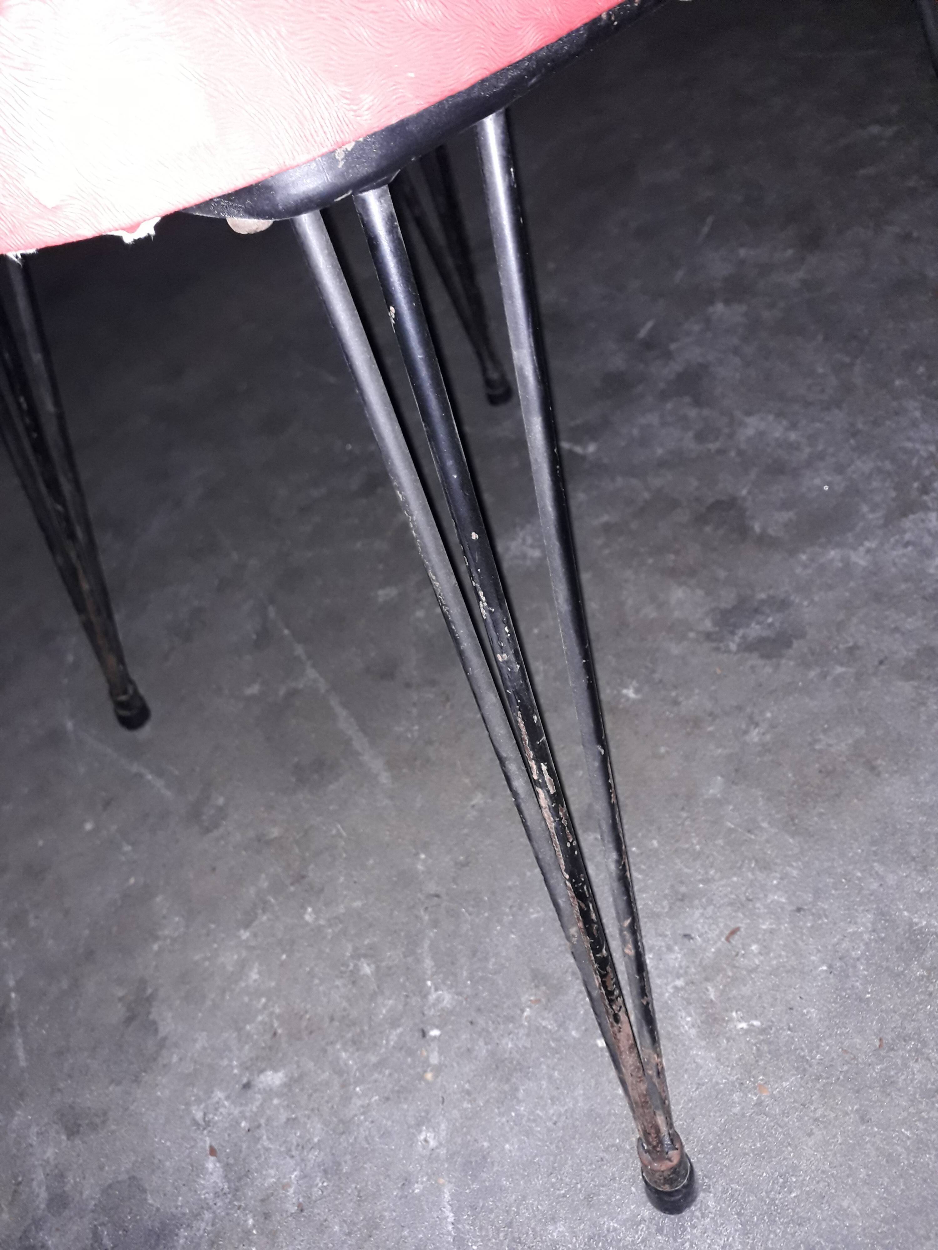 6 vintage red chairs