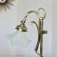 Lampe art nouveau en bronze et tulipe en verre dépoli