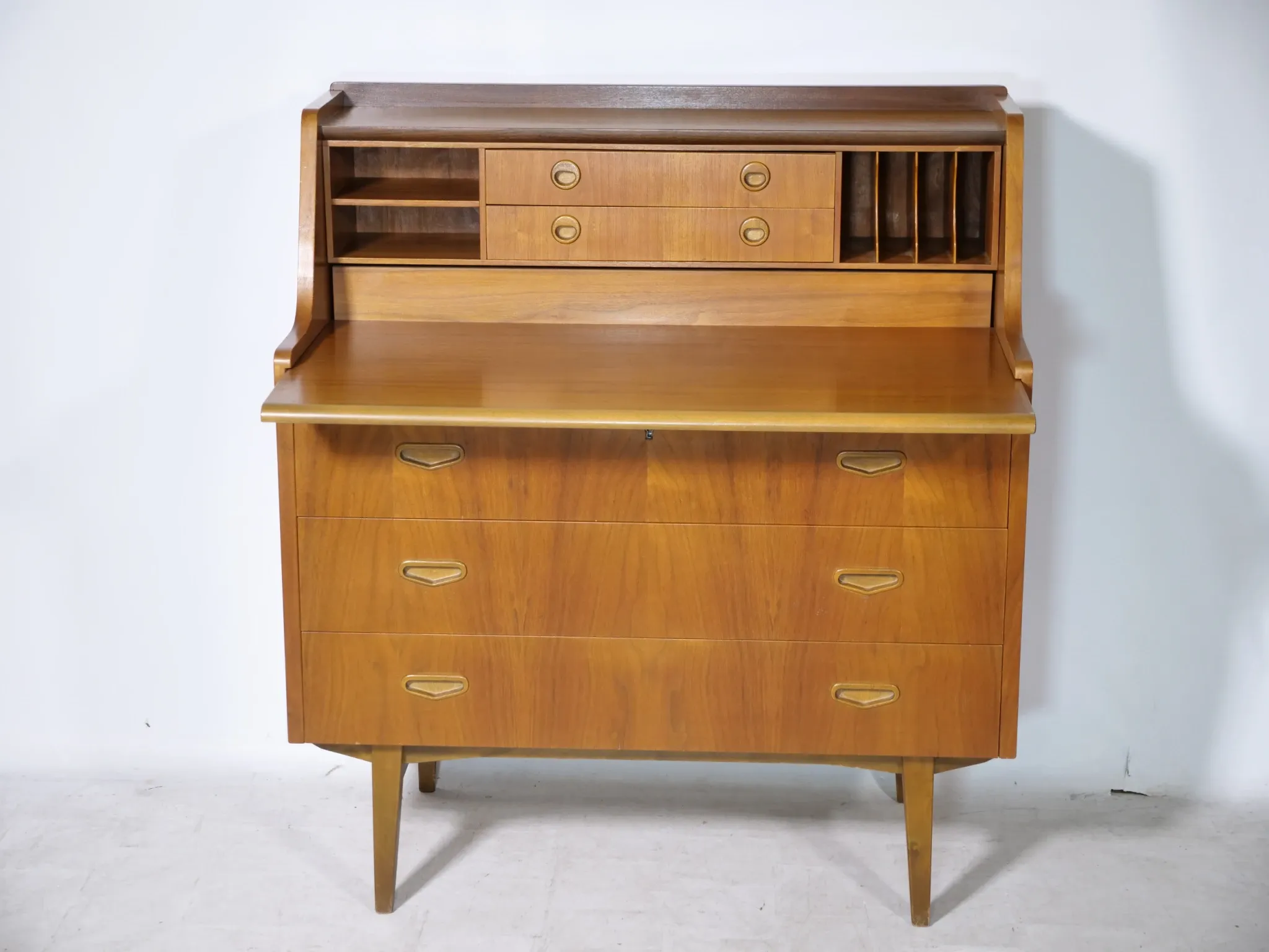 Bureau secrétaire danois en teck, années 1960