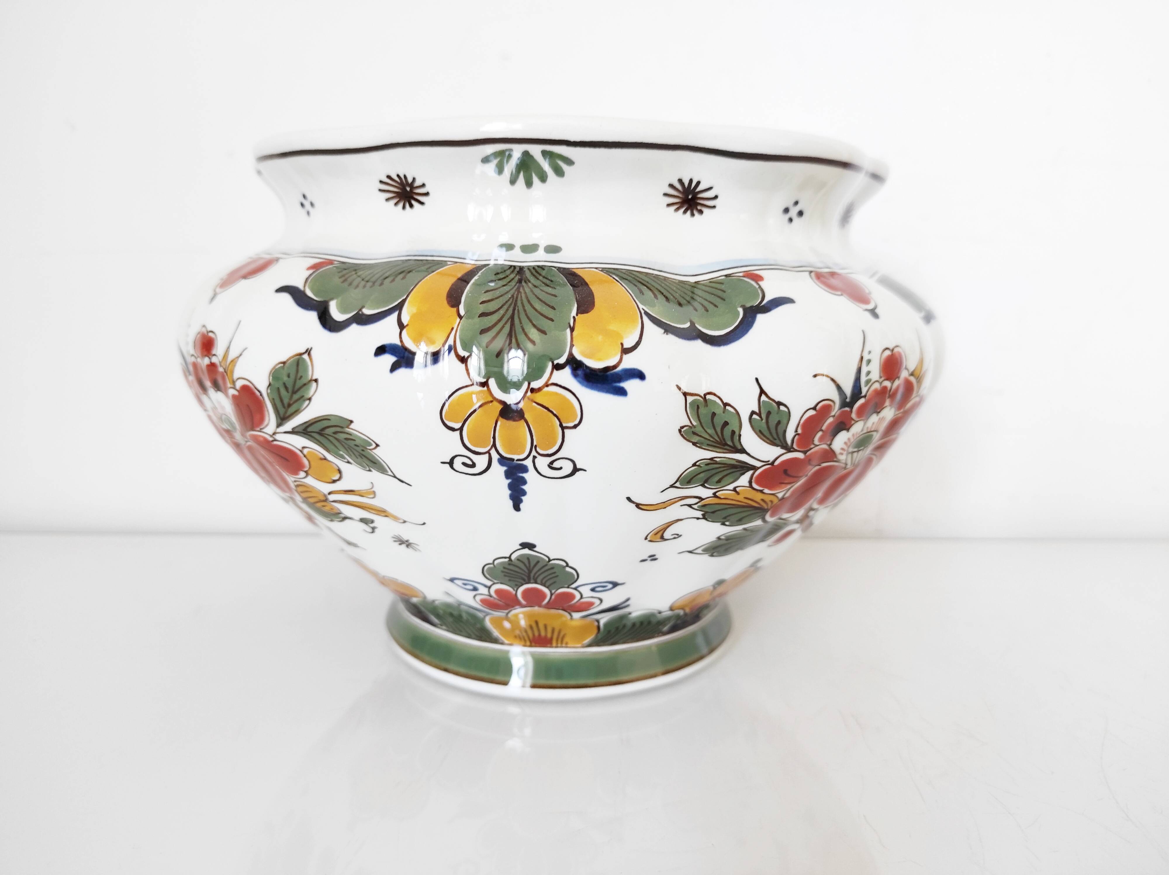 Delft Porceleyne Flower Pot Cache