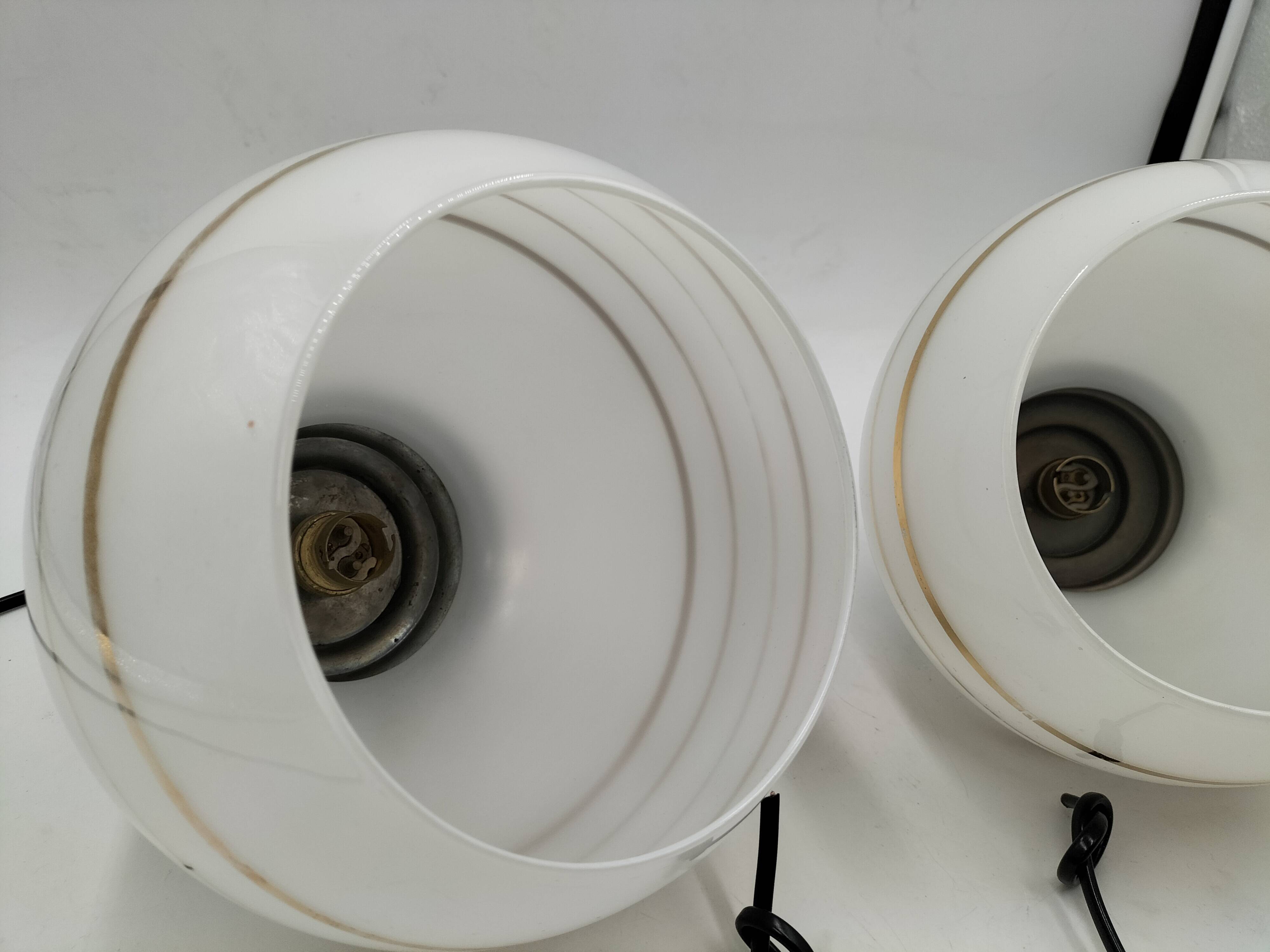 Paire de suspensions opaline