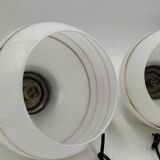 Paire de suspensions opaline