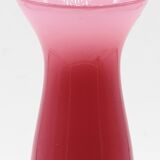 Vase en opaline rose
