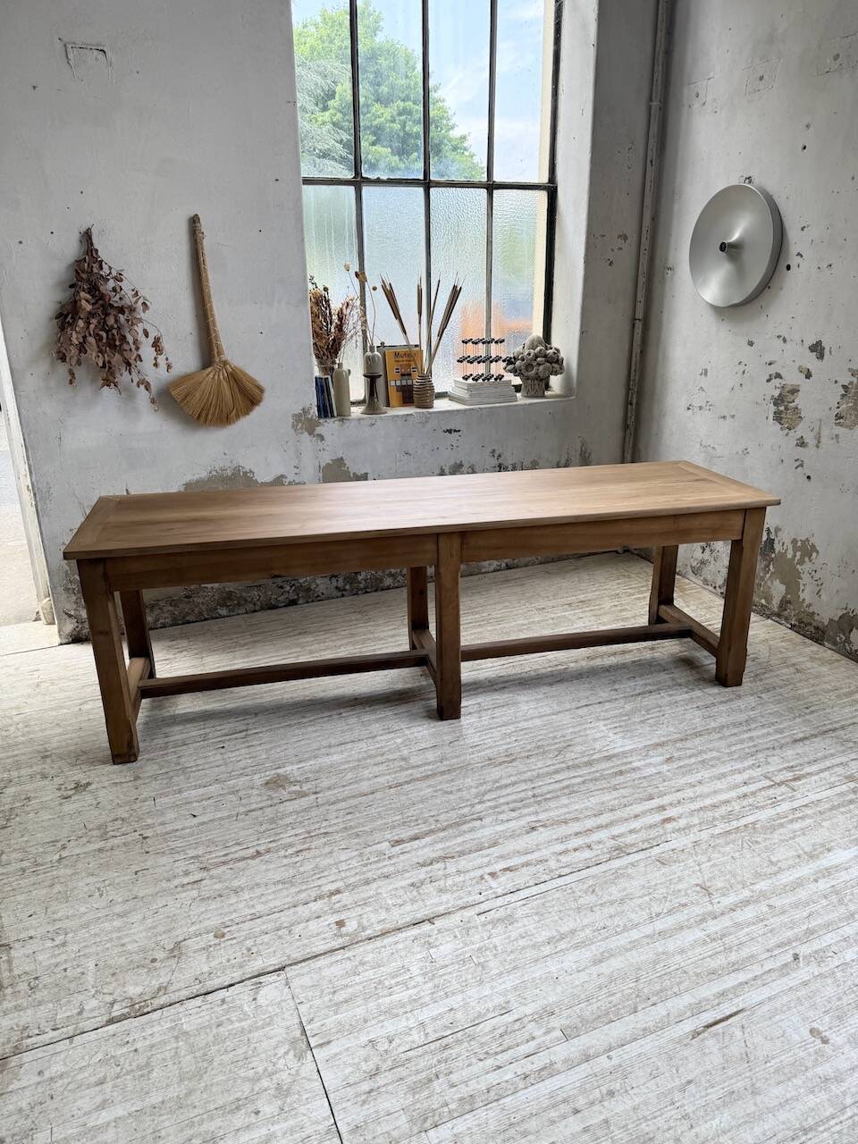 Antique farmhouse or drapery table in walnut, 1900 XL