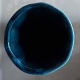 Slim single-flower vase in navy blue enamel