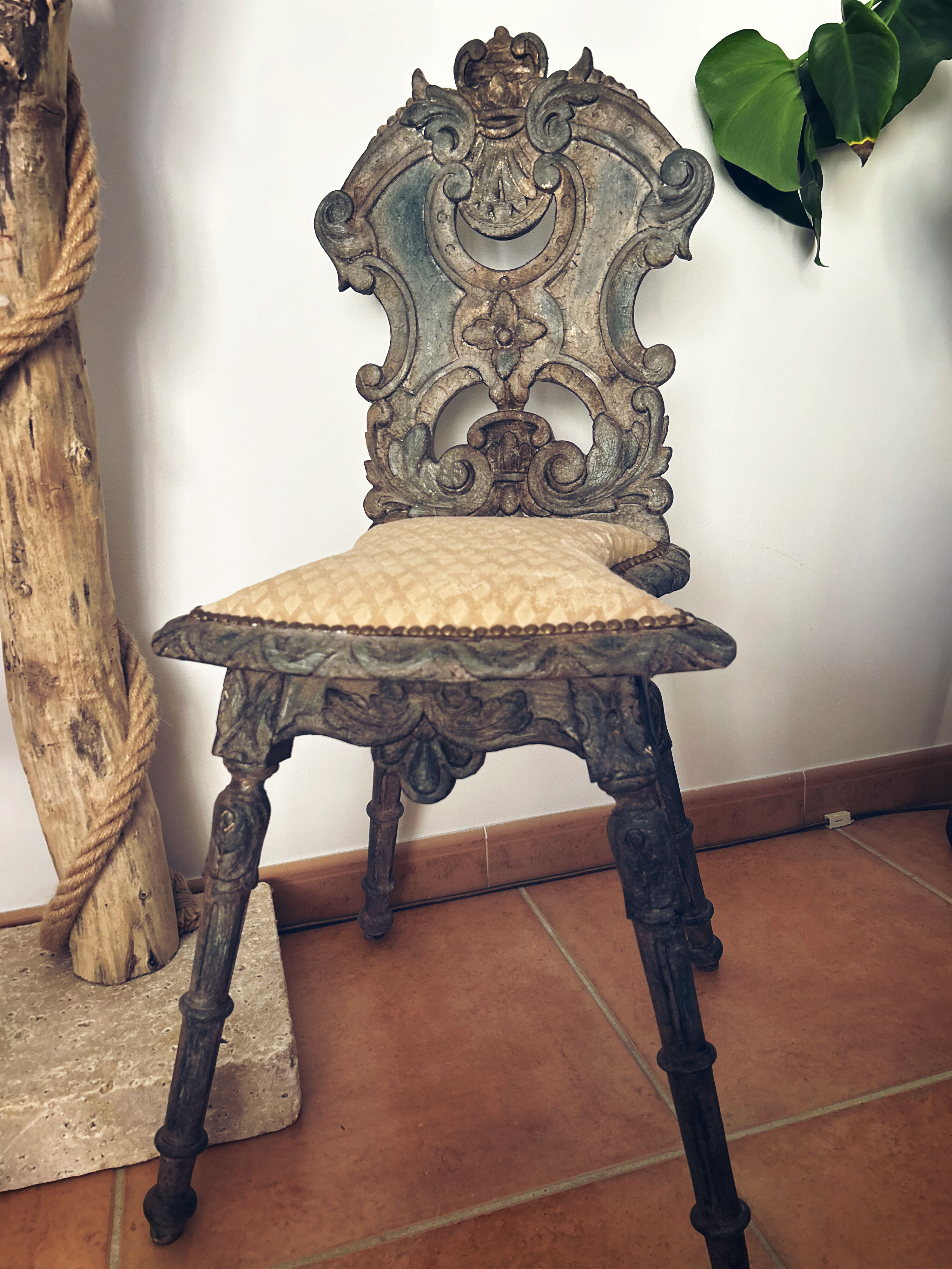 Pair of Louis XIII style chairs in patinated solid oak – piece