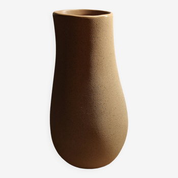 Ceramic vase