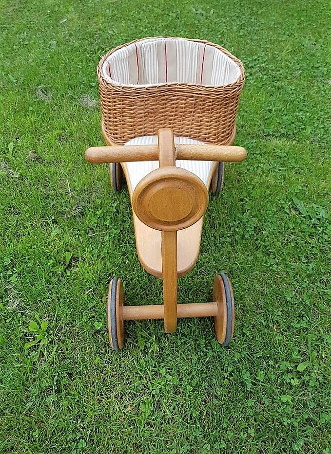 Child Trotter holder wooden