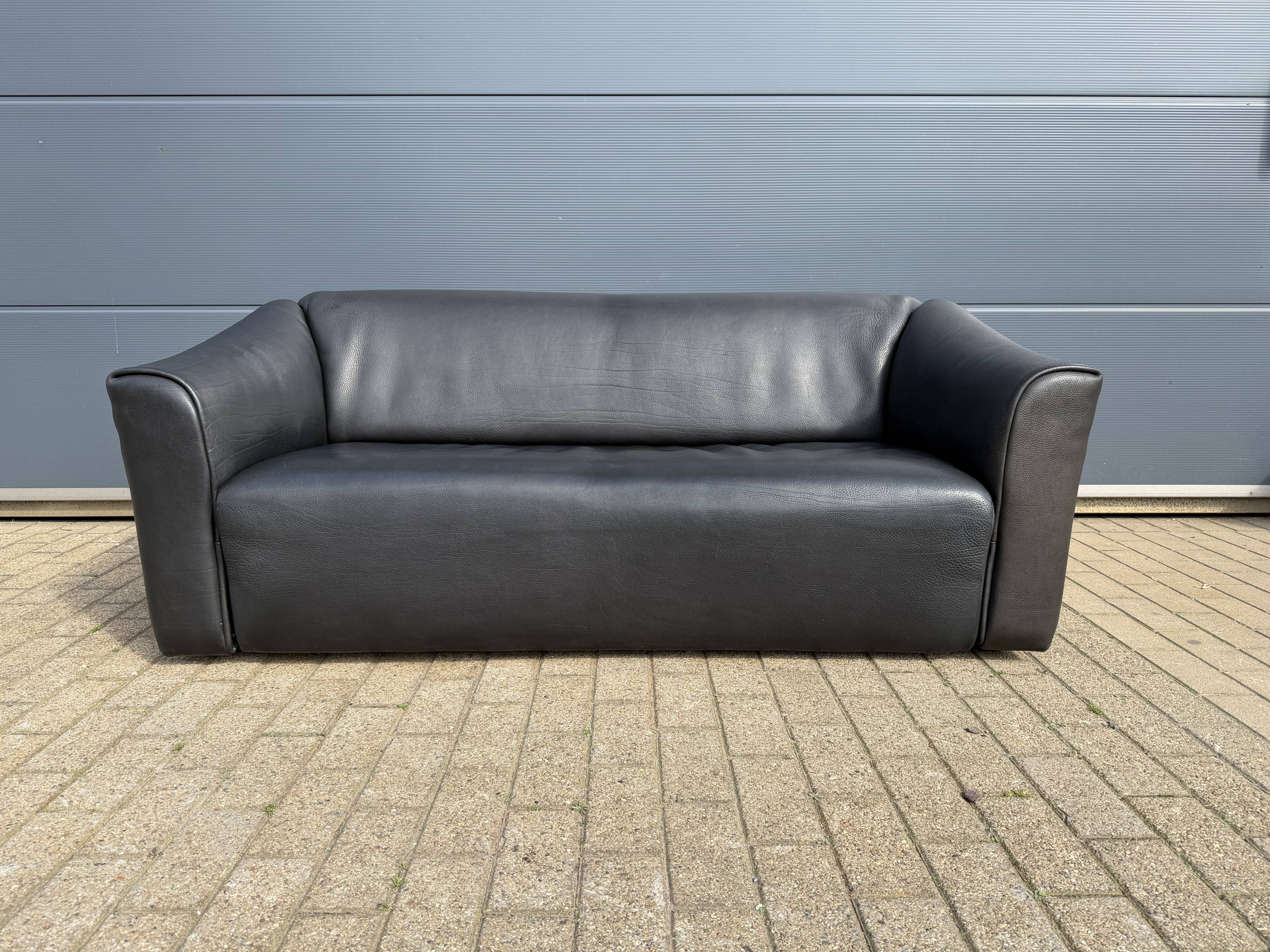 De Sede Ds47 3-seater in buffalo leather NECK 5 mm black leather