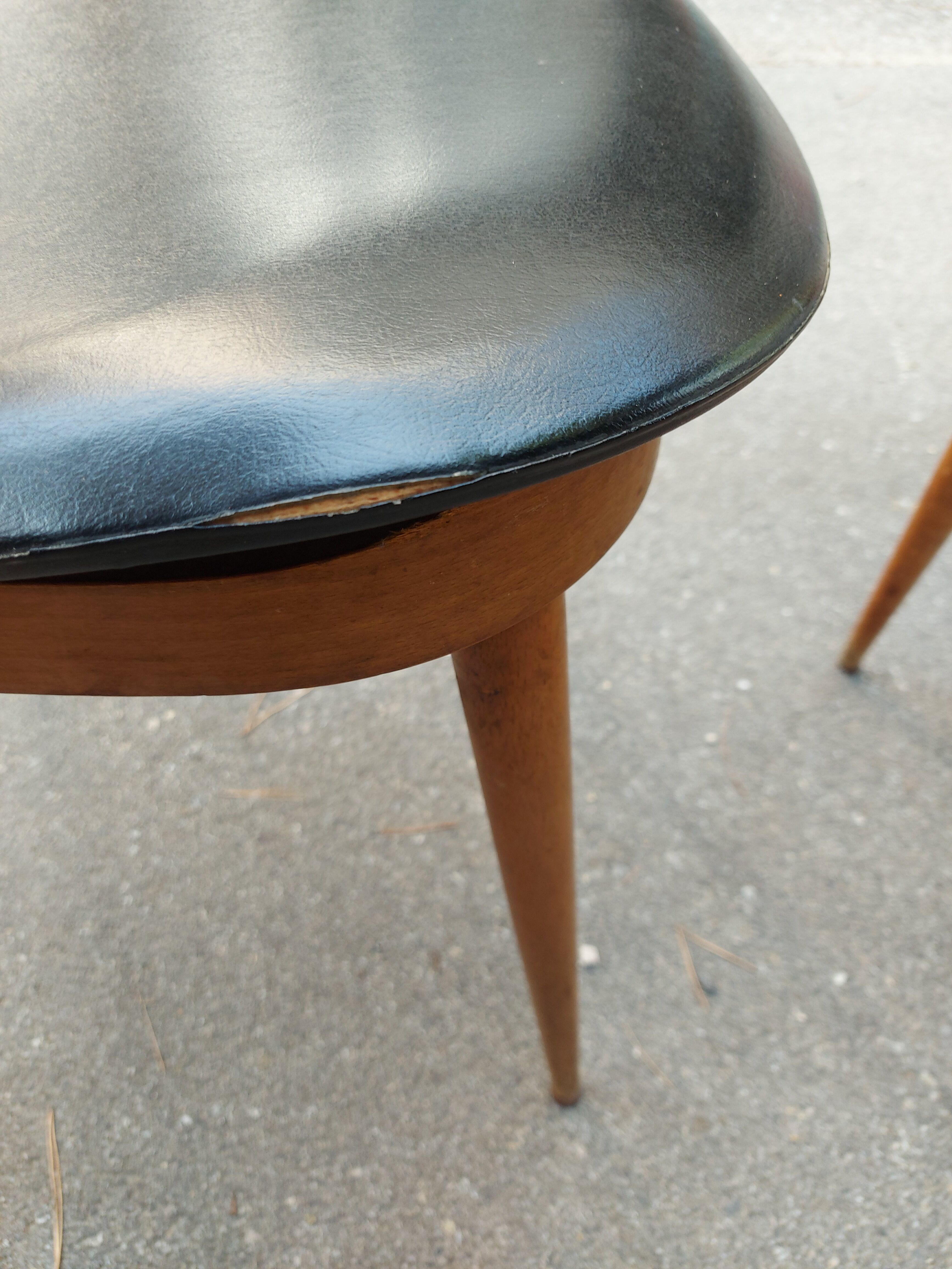 2 Scandinavian chairs