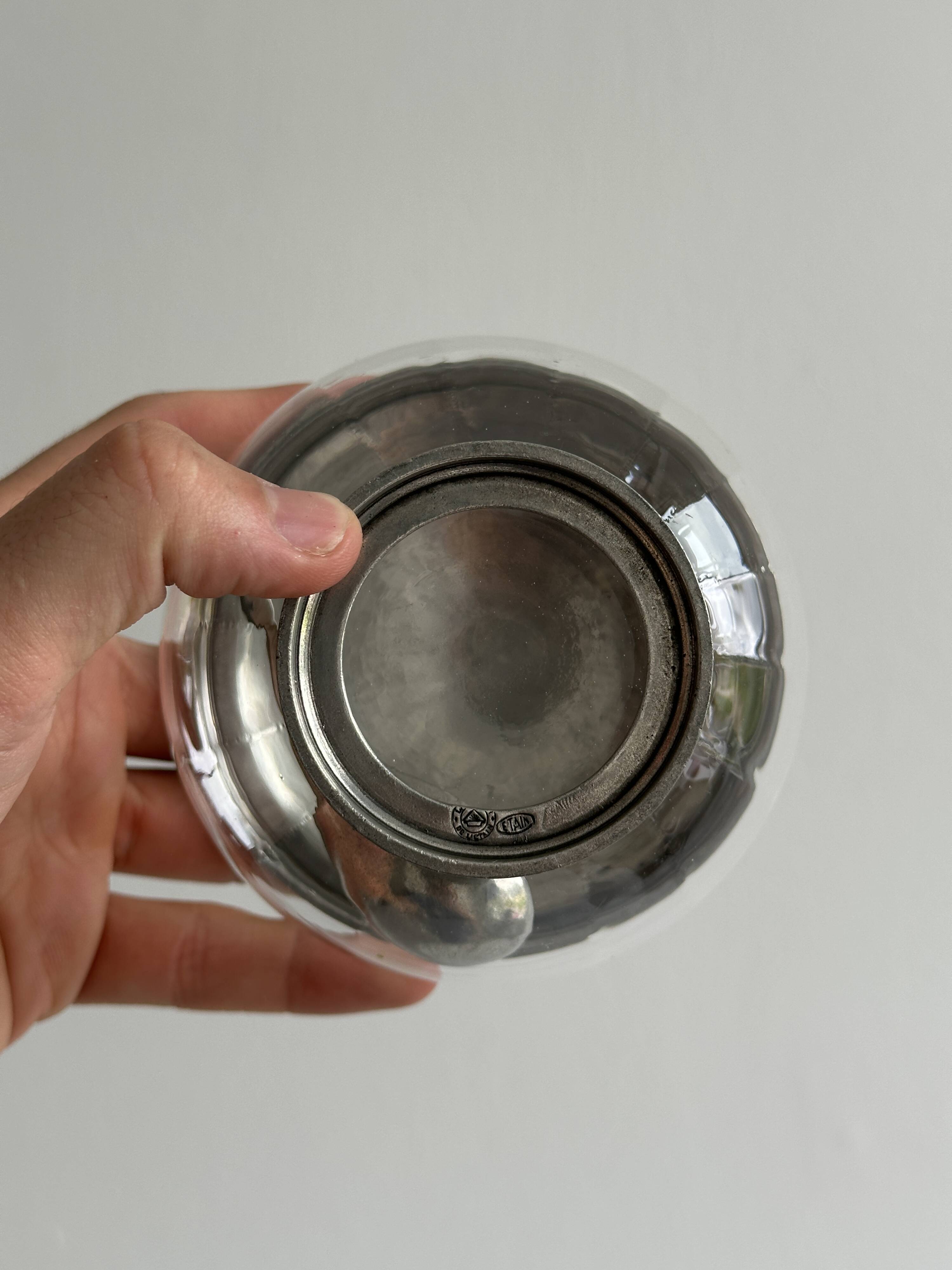 Sucrier ou moutardier ancien en verre et étain