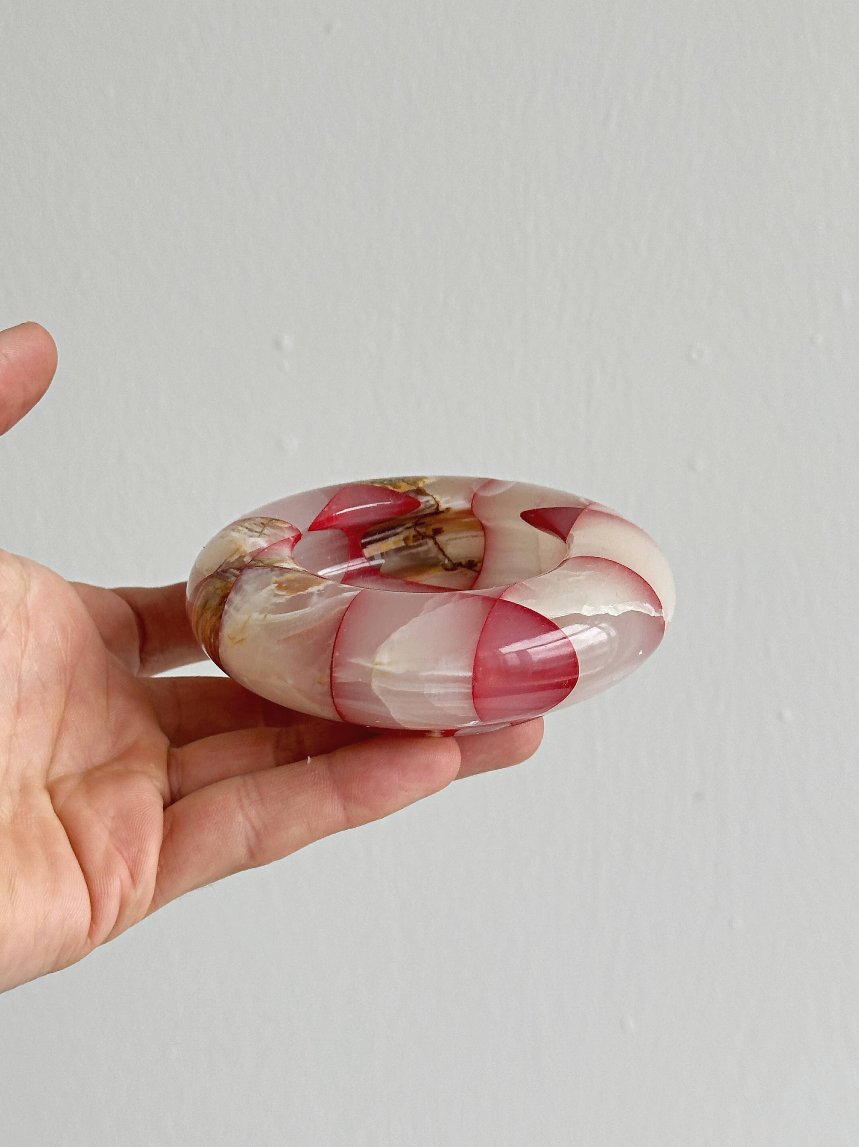 Ashtray in natural pink alabaster