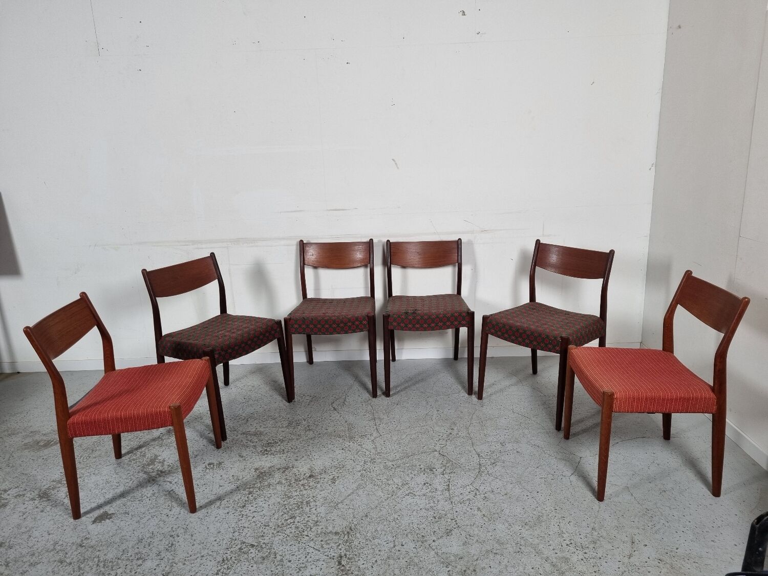 6 Scandinavian teak chairs, 60s
