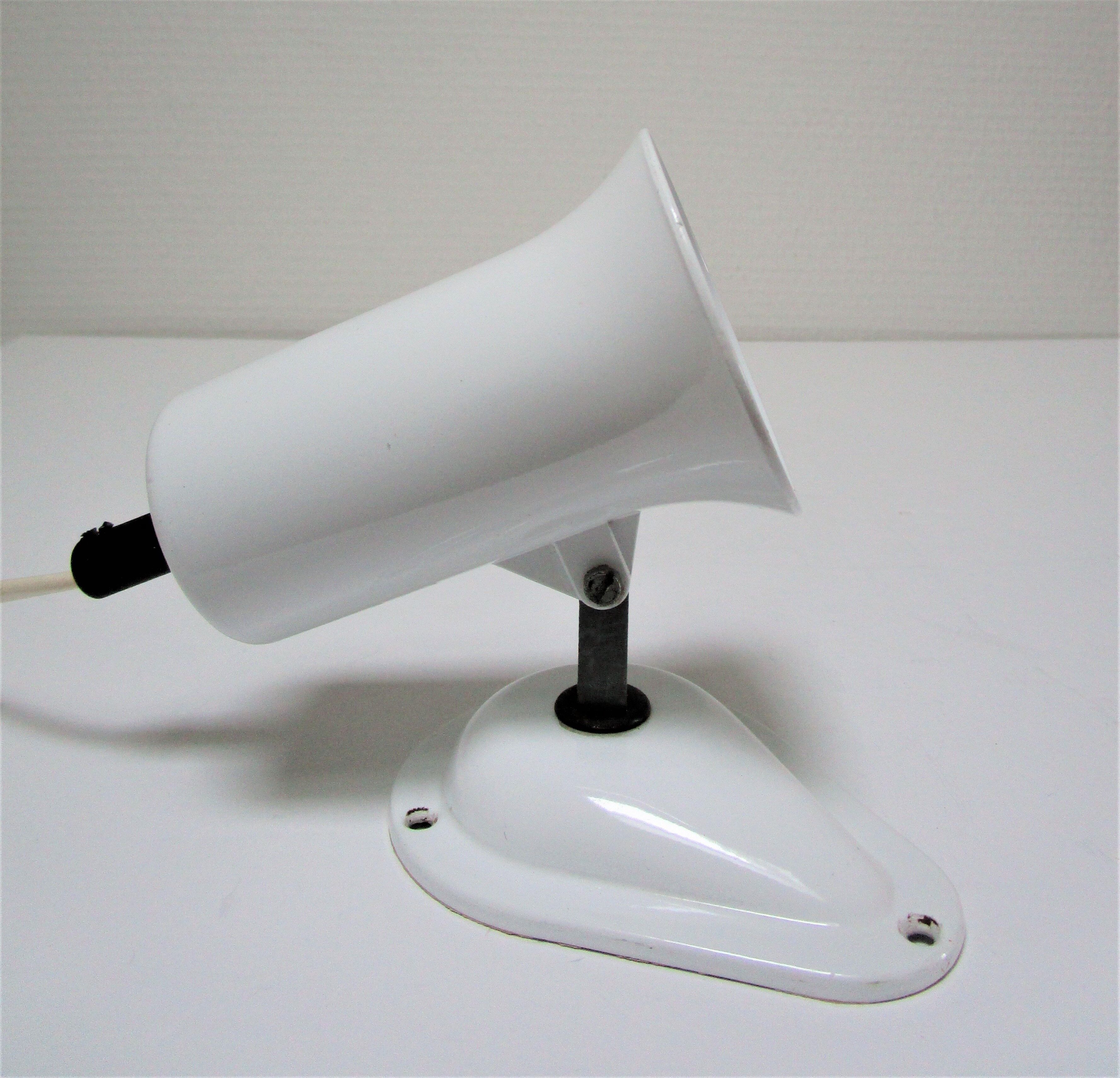 Adjustable wall lamp Lita metal lacquered white vintage design