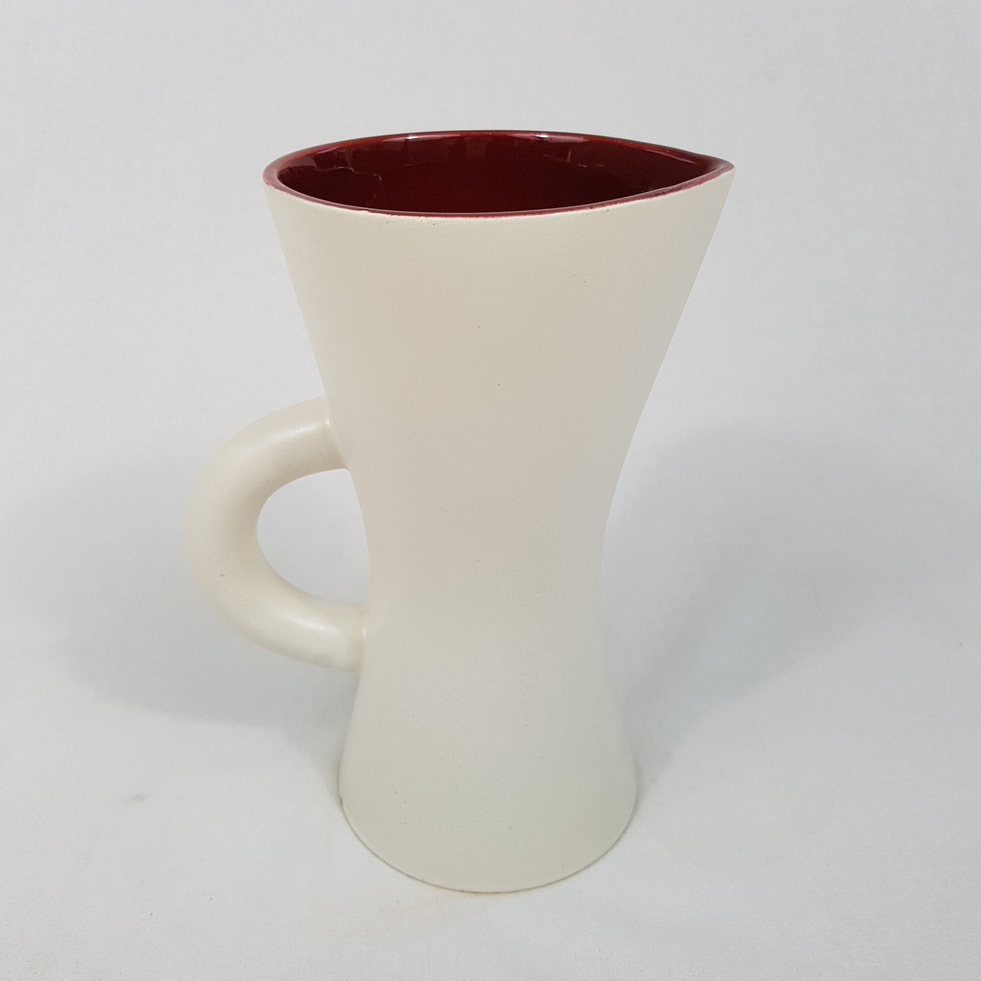 Diabolo pitcher St Clement France