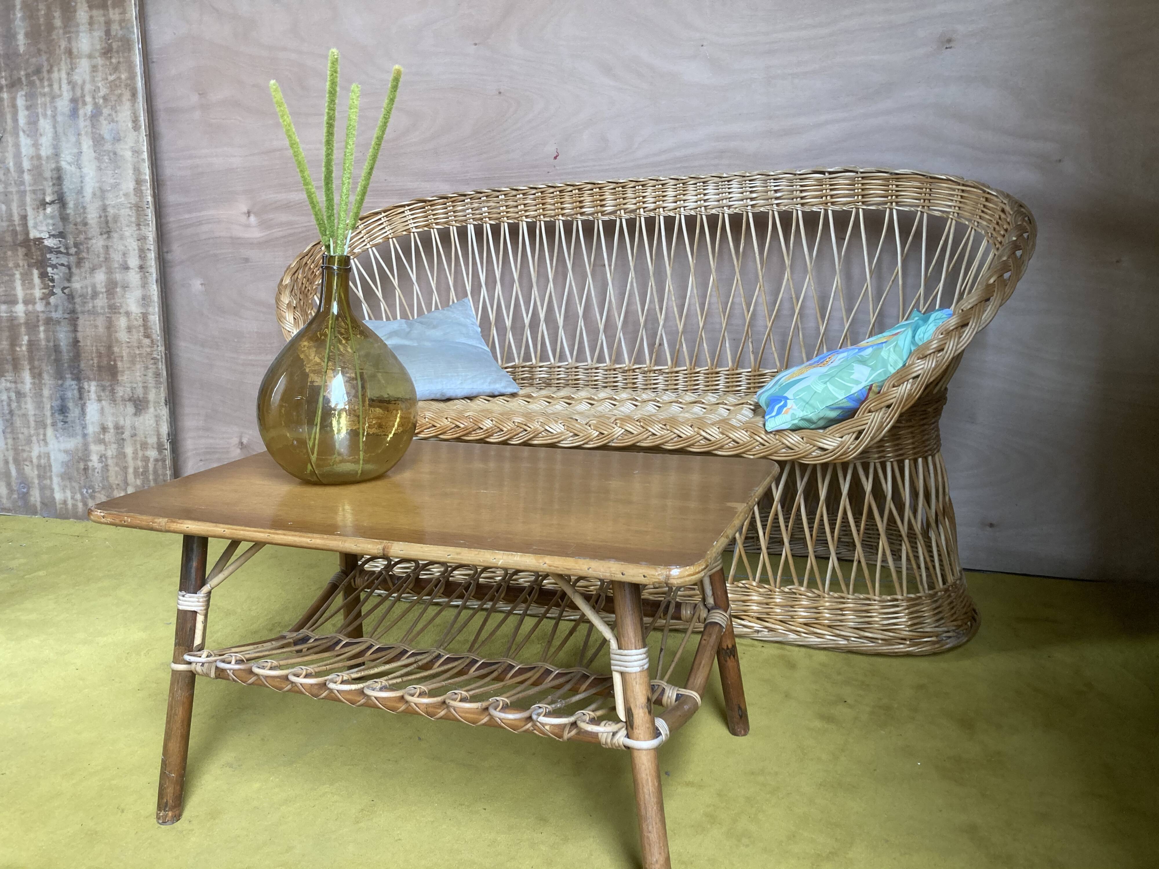 Banquette rotin année 70