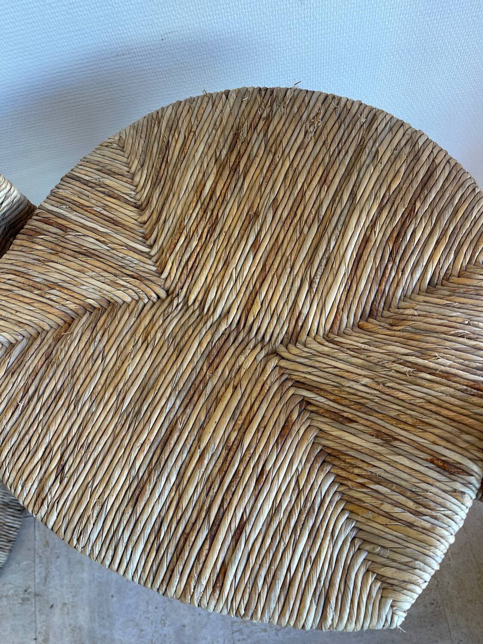 Paire Tabouret haut rotin – création Roger Coster, 1970