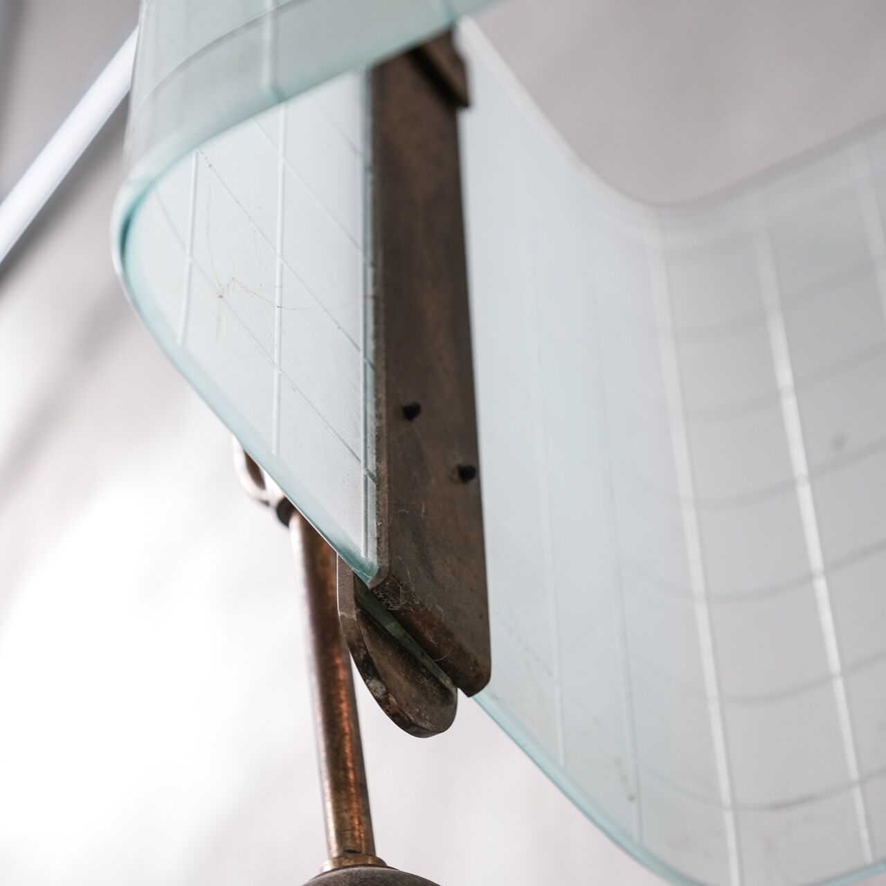 Suspension italienne en laiton et verre