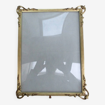 Gilded brass frame for 18 x 24 cm subject, Curved glass