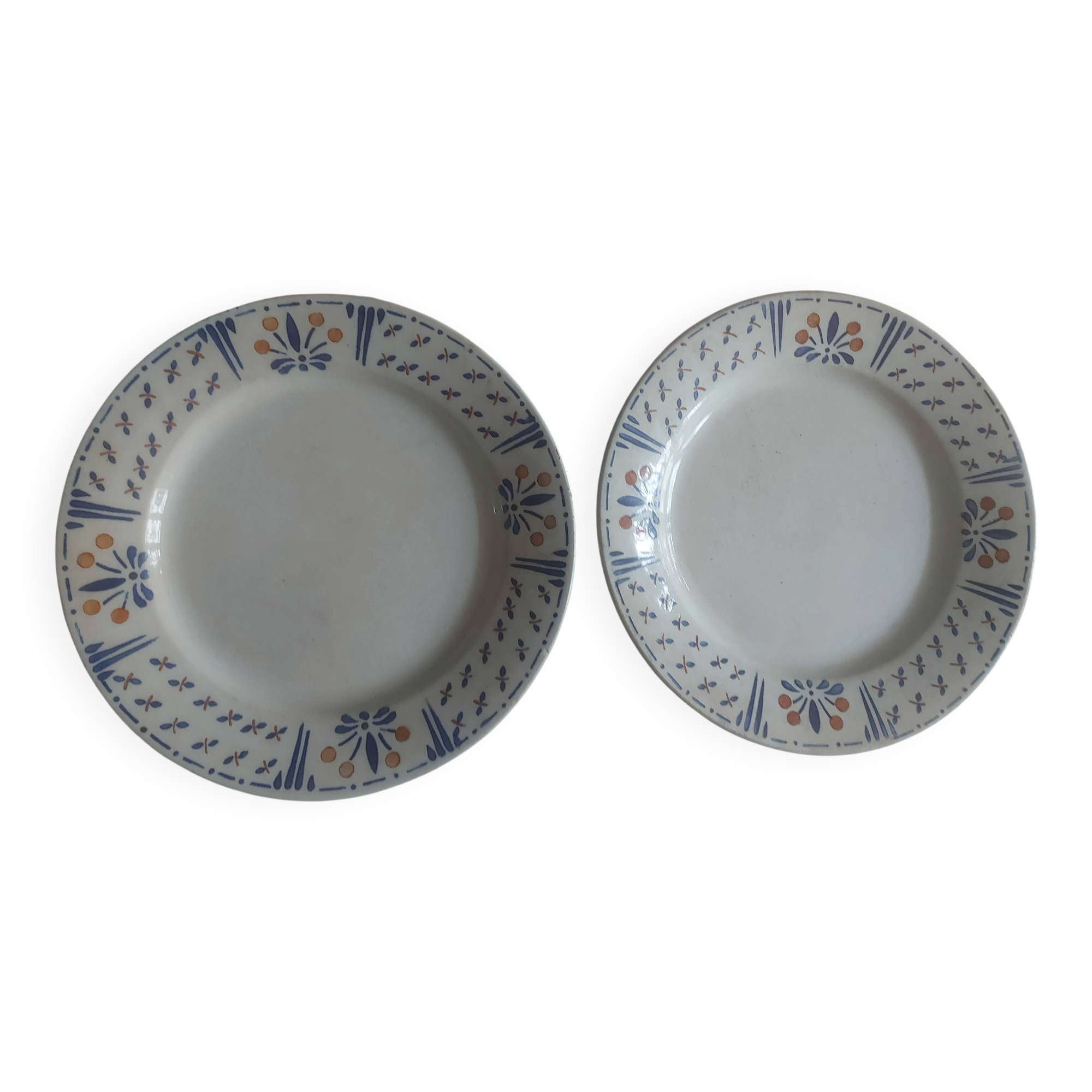 2 antique plates in opaque porcelain from Gien